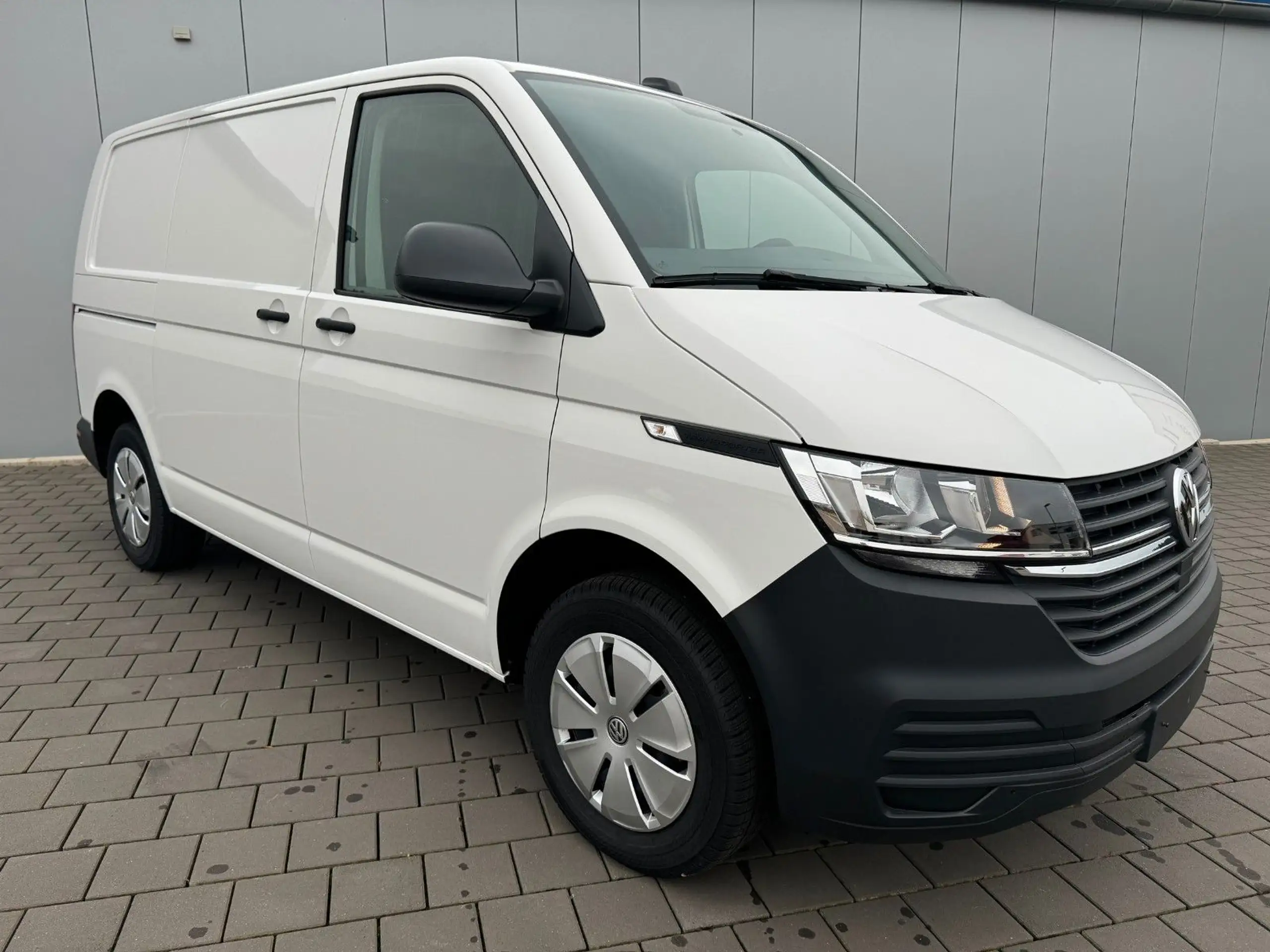 Volkswagen - T6 Transporter