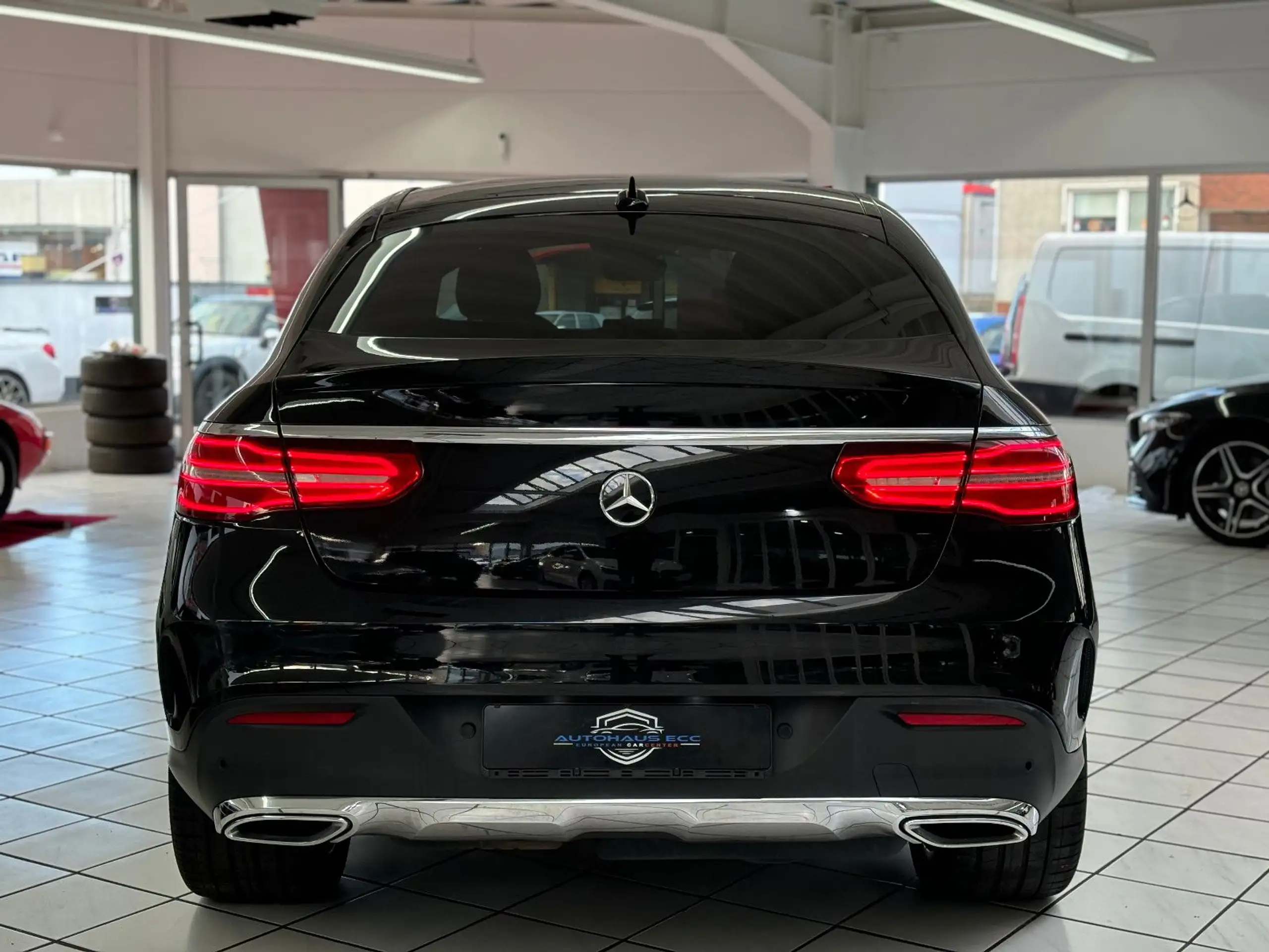 Mercedes-Benz - GLE 350