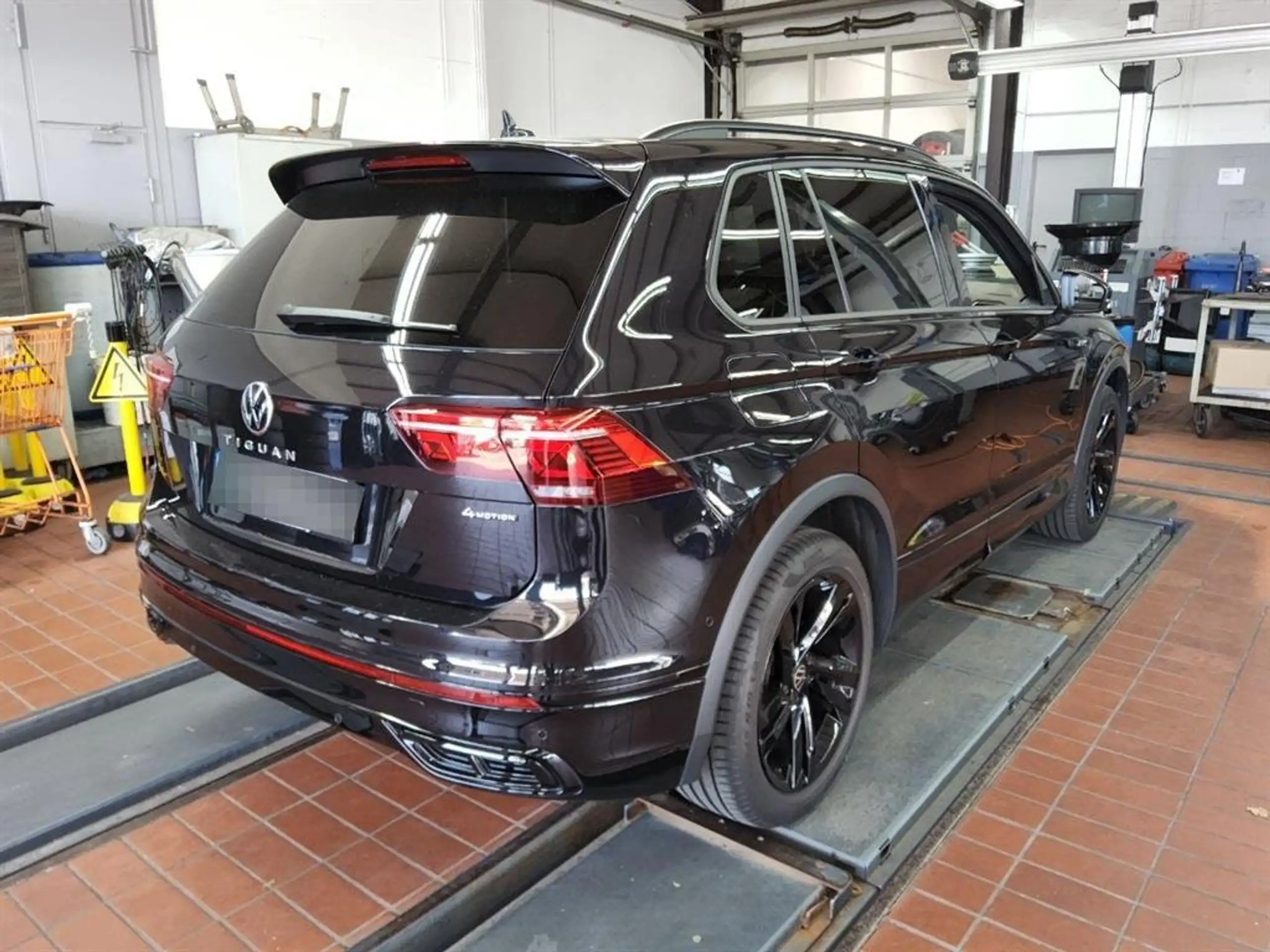 Volkswagen - Tiguan