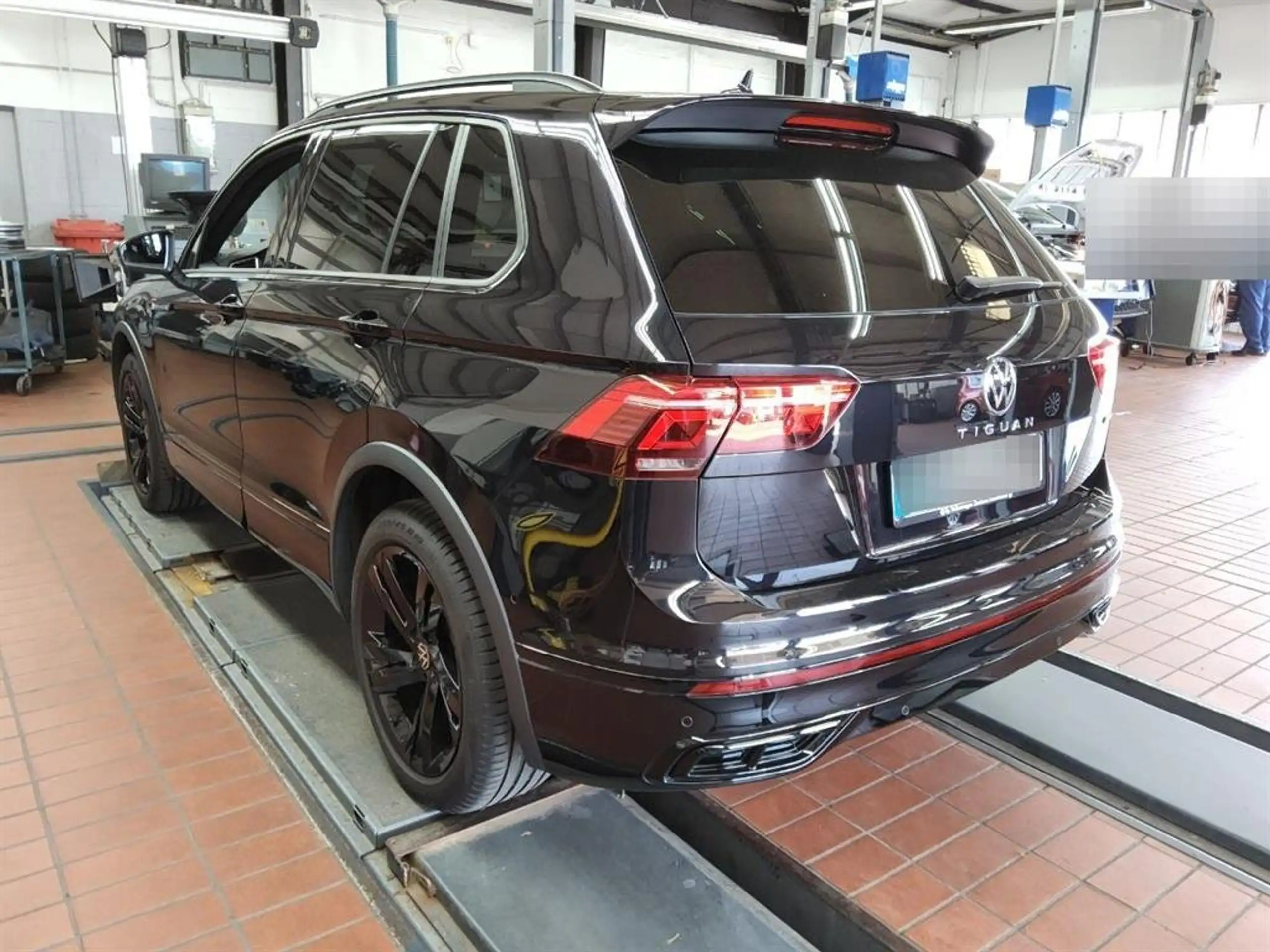 Volkswagen - Tiguan