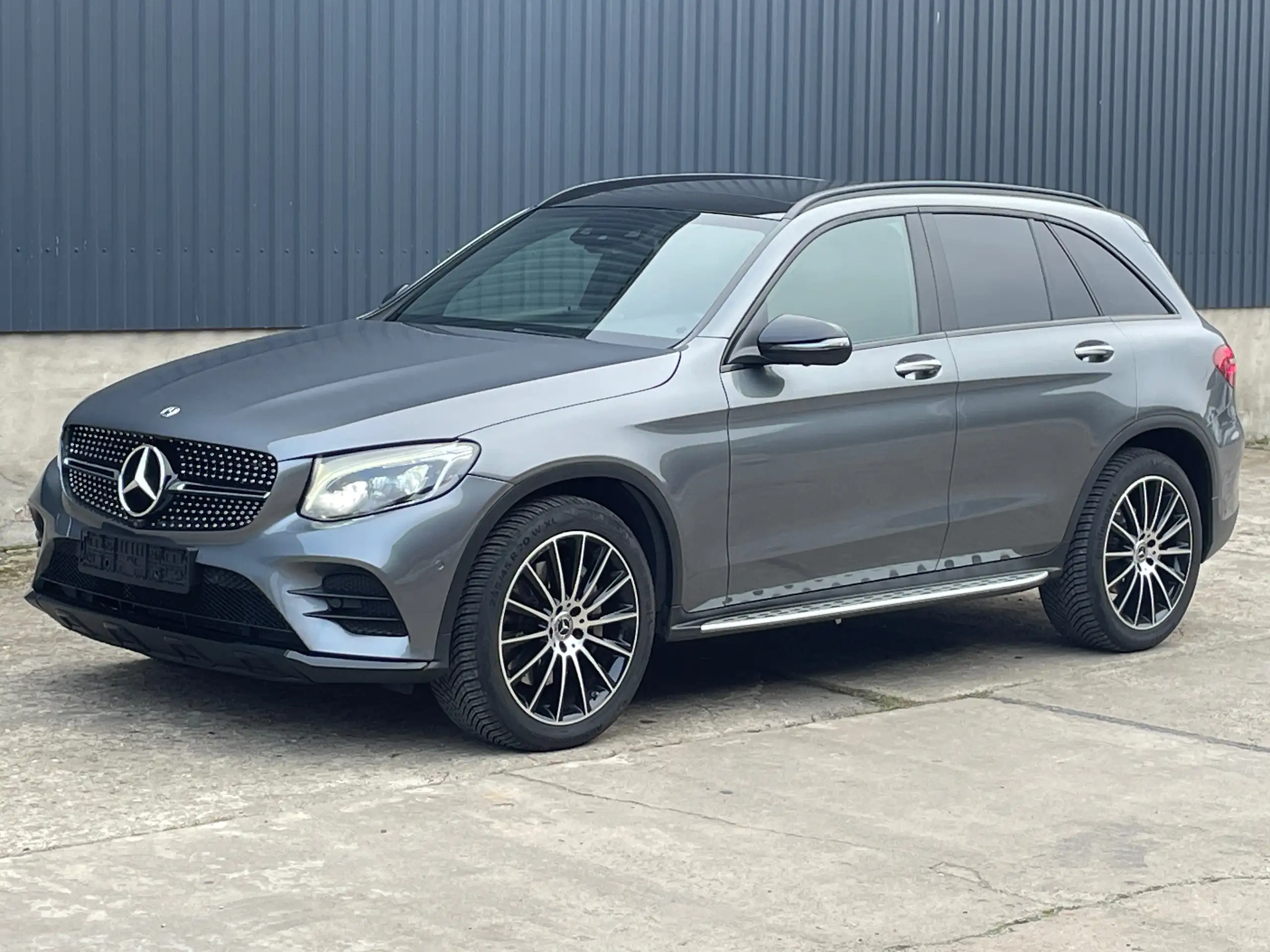 Mercedes-Benz - GLC 250