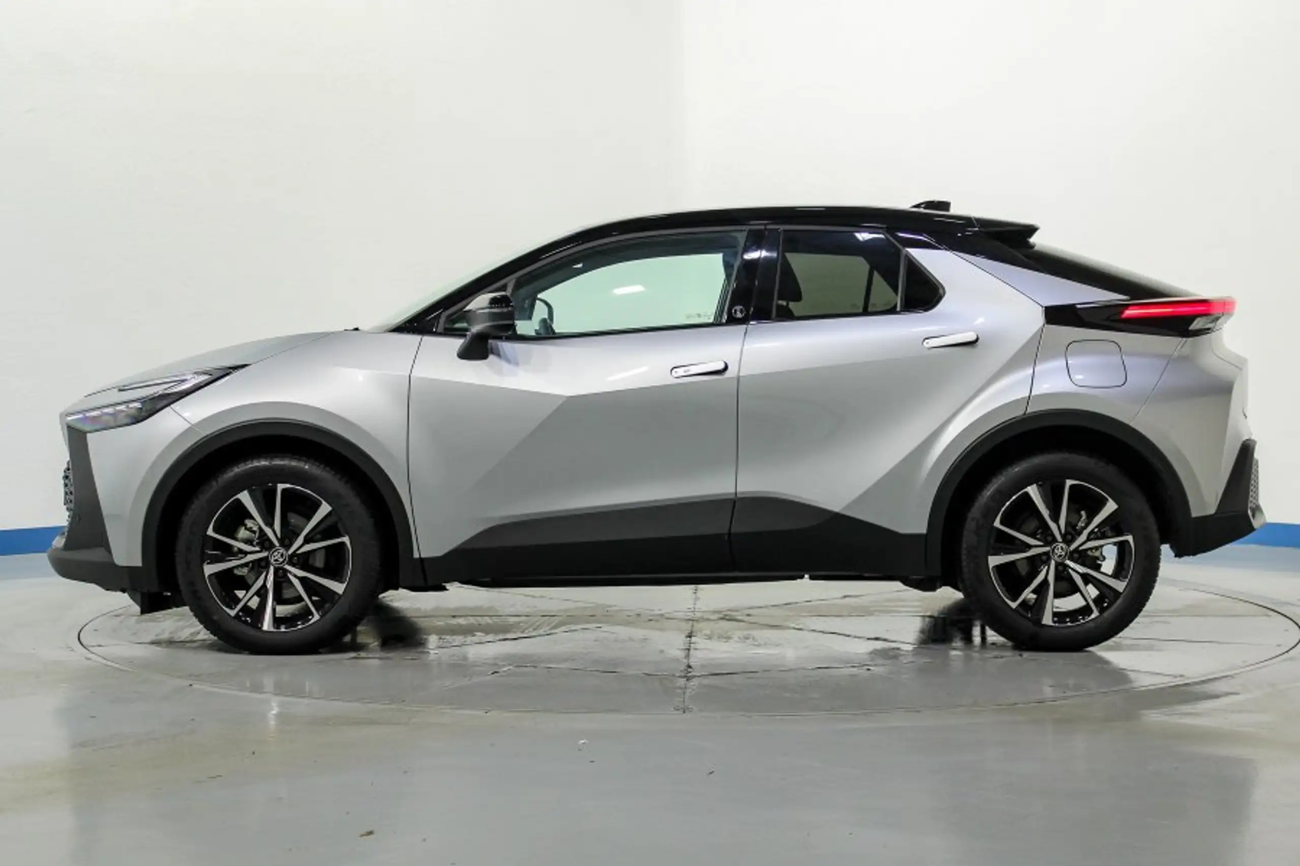 Toyota - C-HR