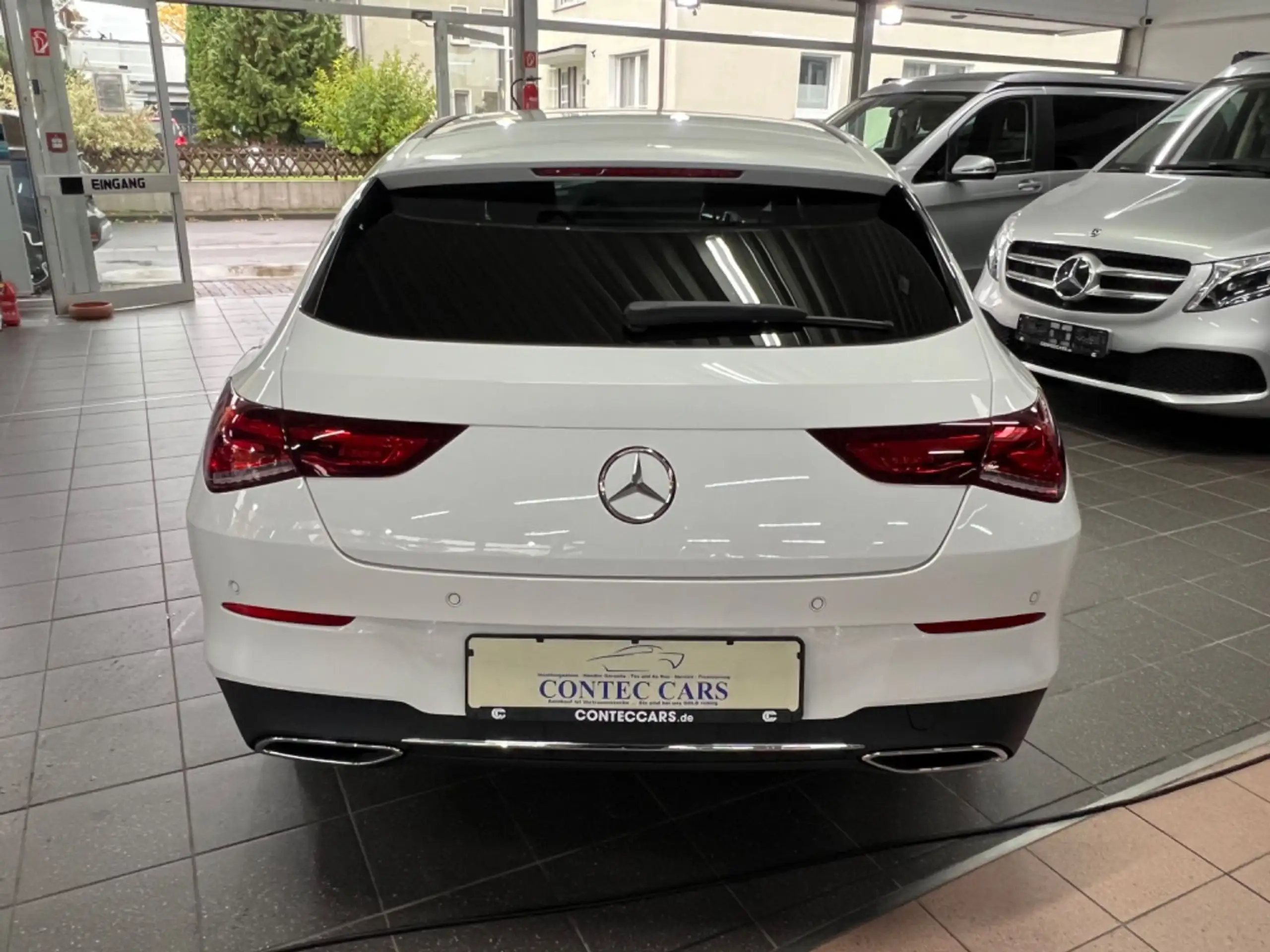 Mercedes-Benz - CLA 200