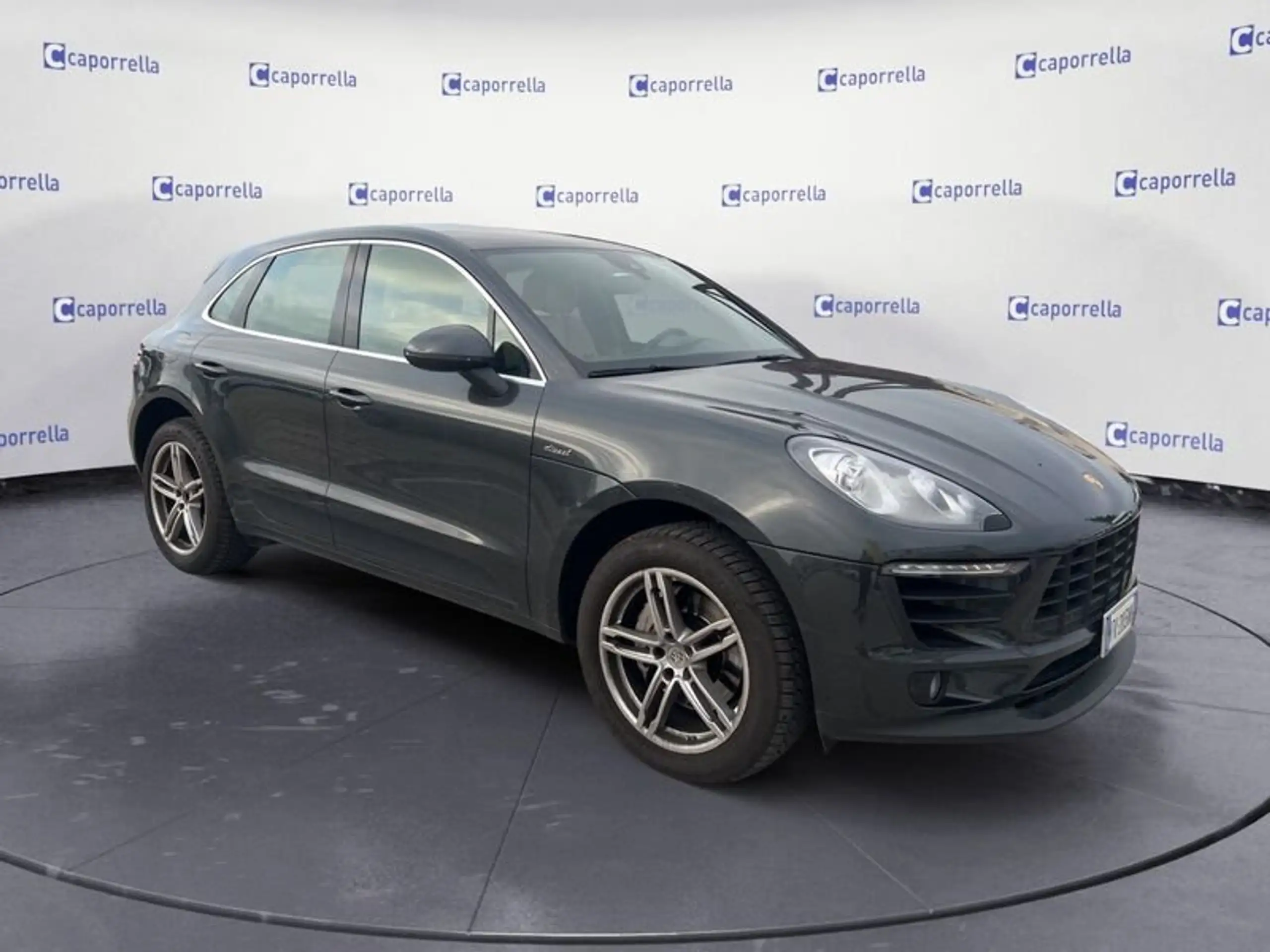 Porsche - Macan