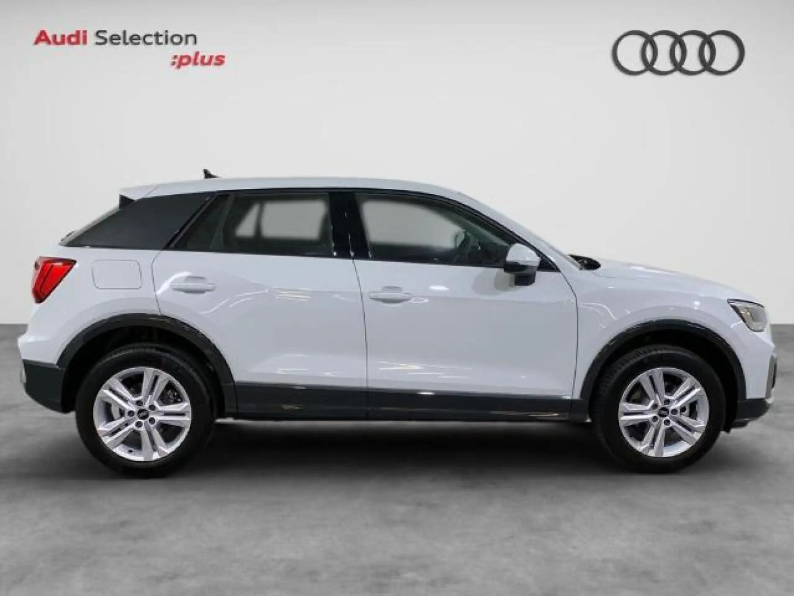 Audi - Q2