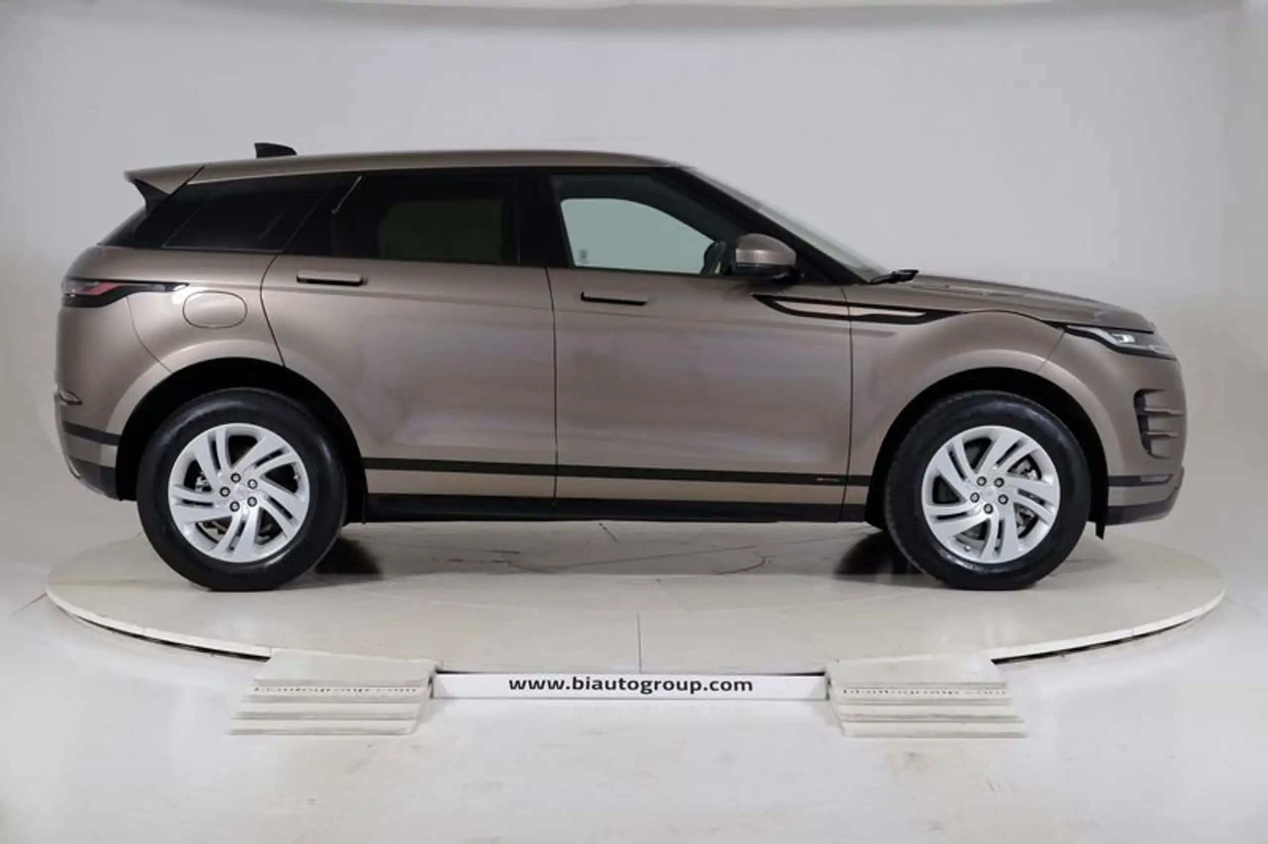 Land Rover - Range Rover Evoque