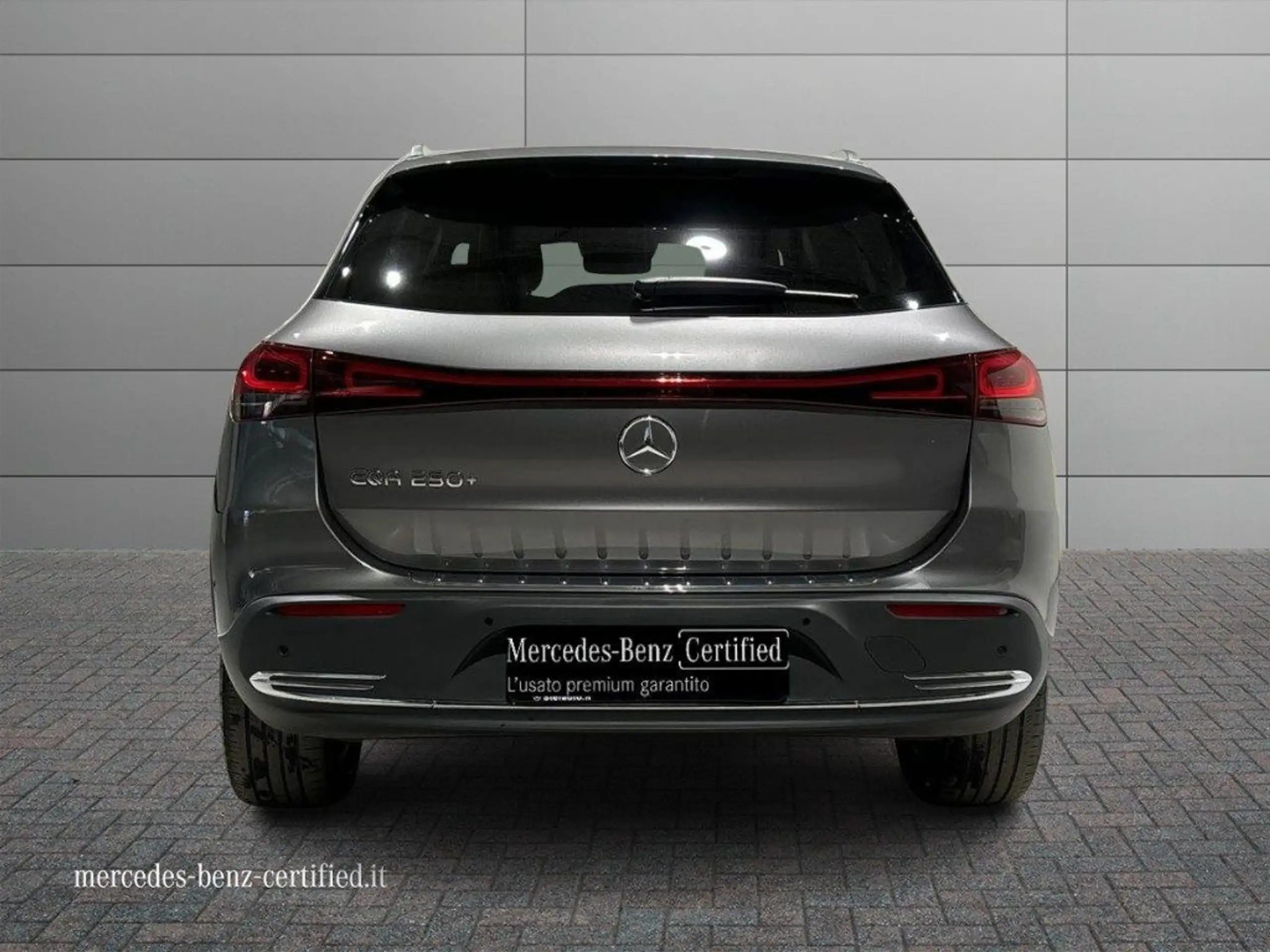 Mercedes-Benz - EQA