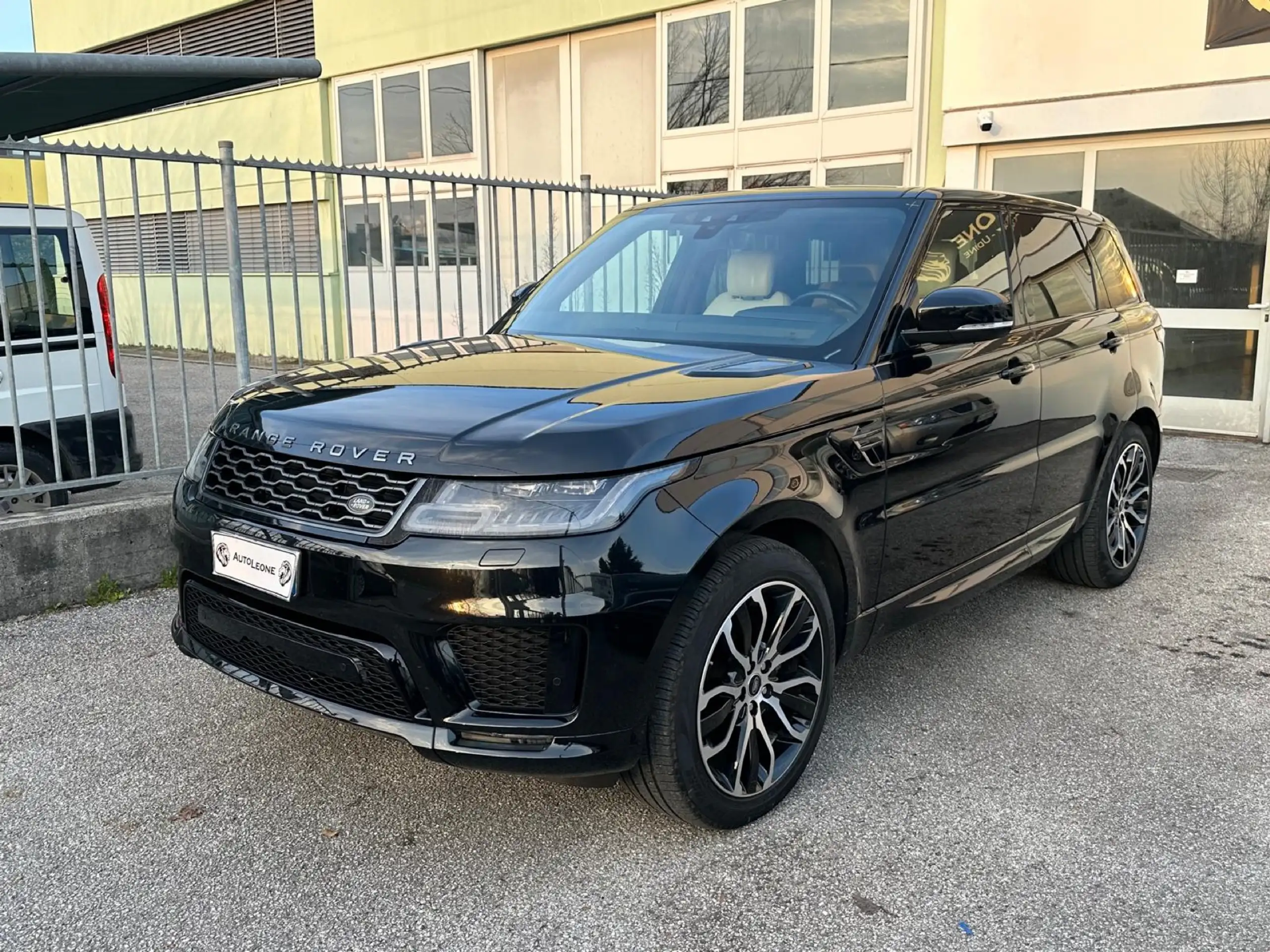 Land Rover - Range Rover Sport