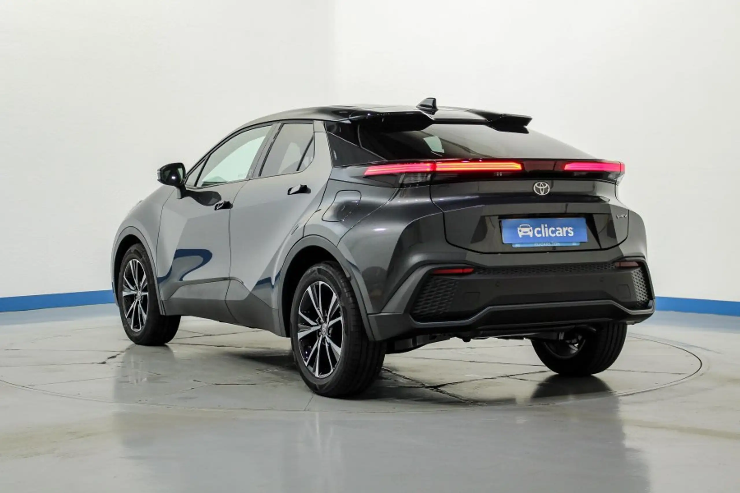 Toyota - C-HR