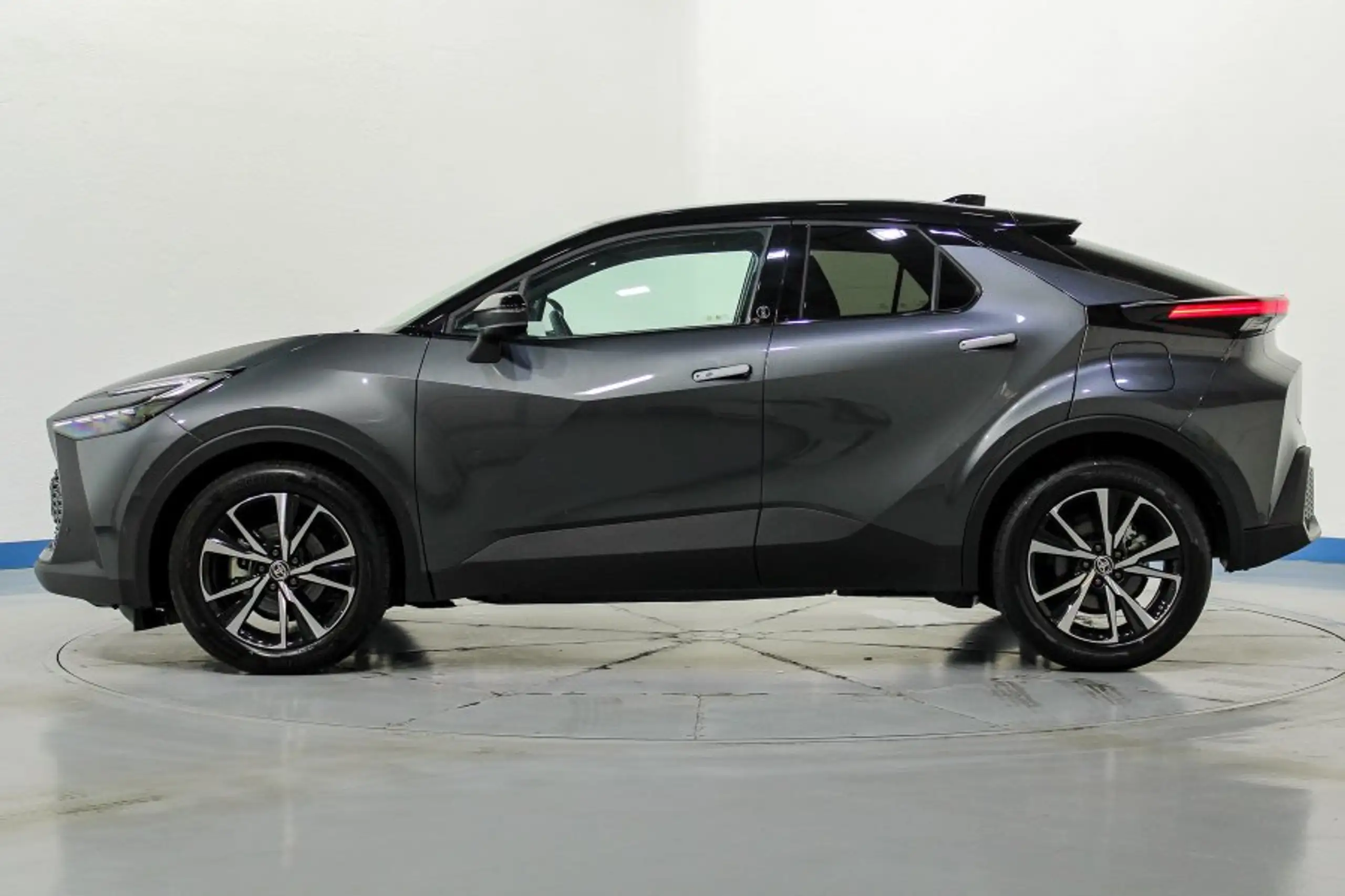 Toyota - C-HR