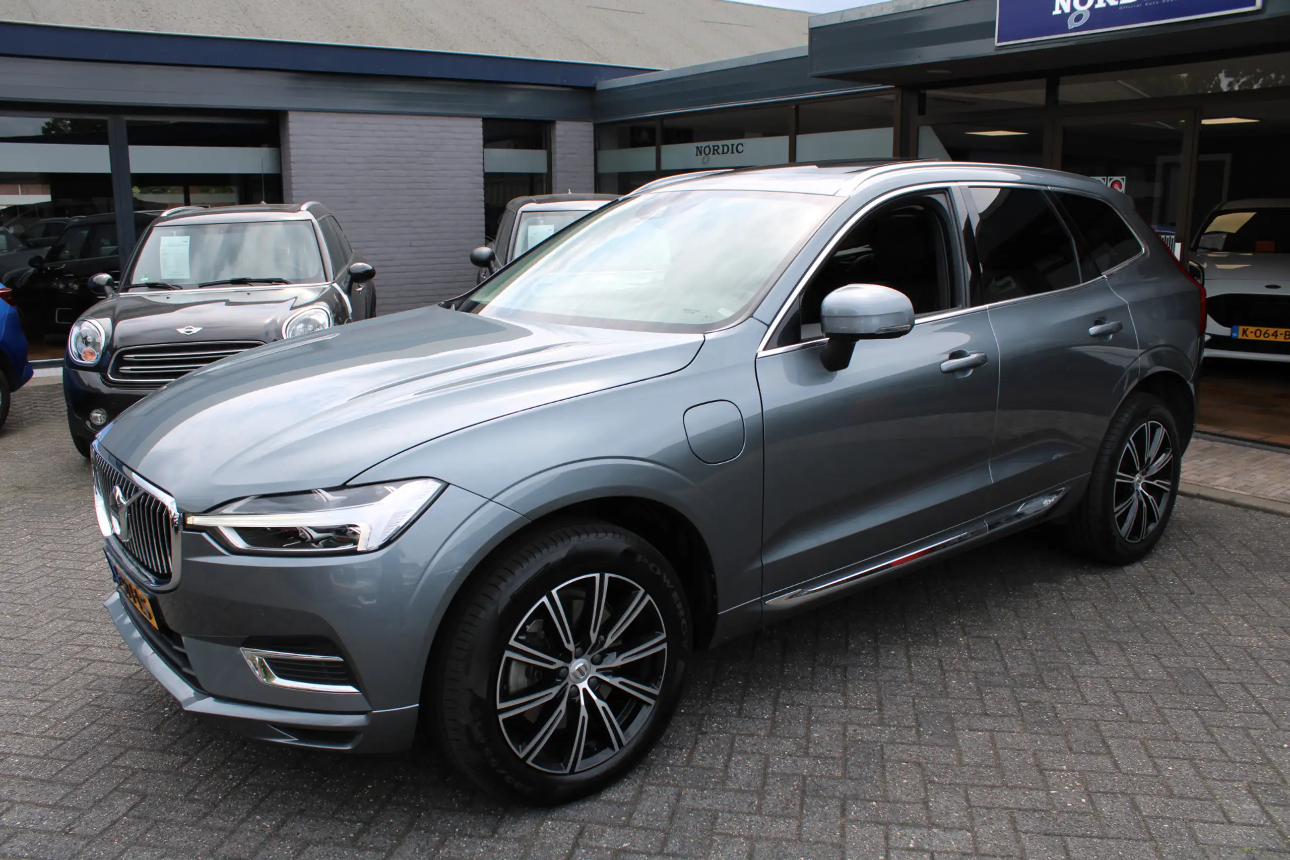 Volvo - XC60