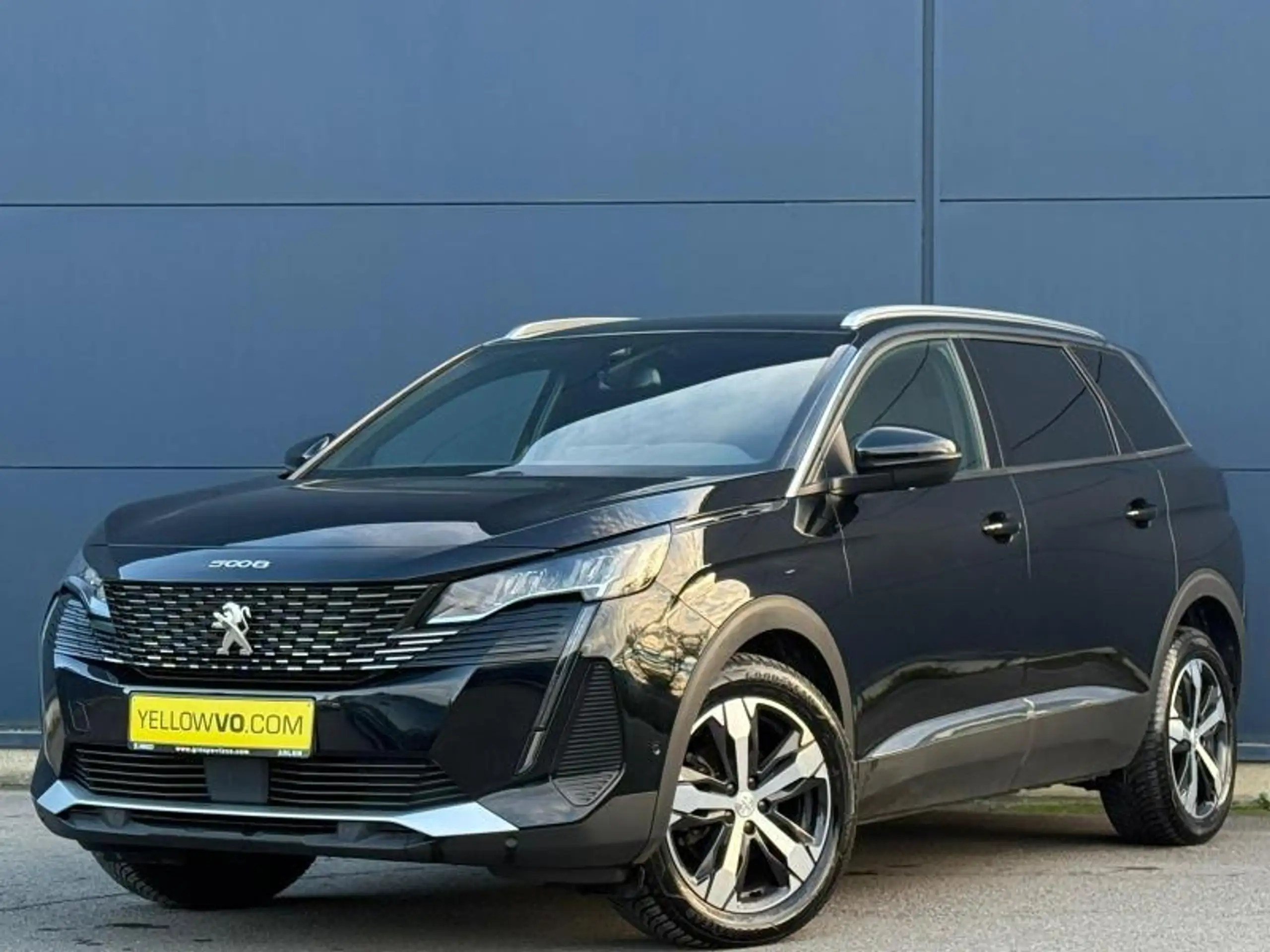 Peugeot - 5008