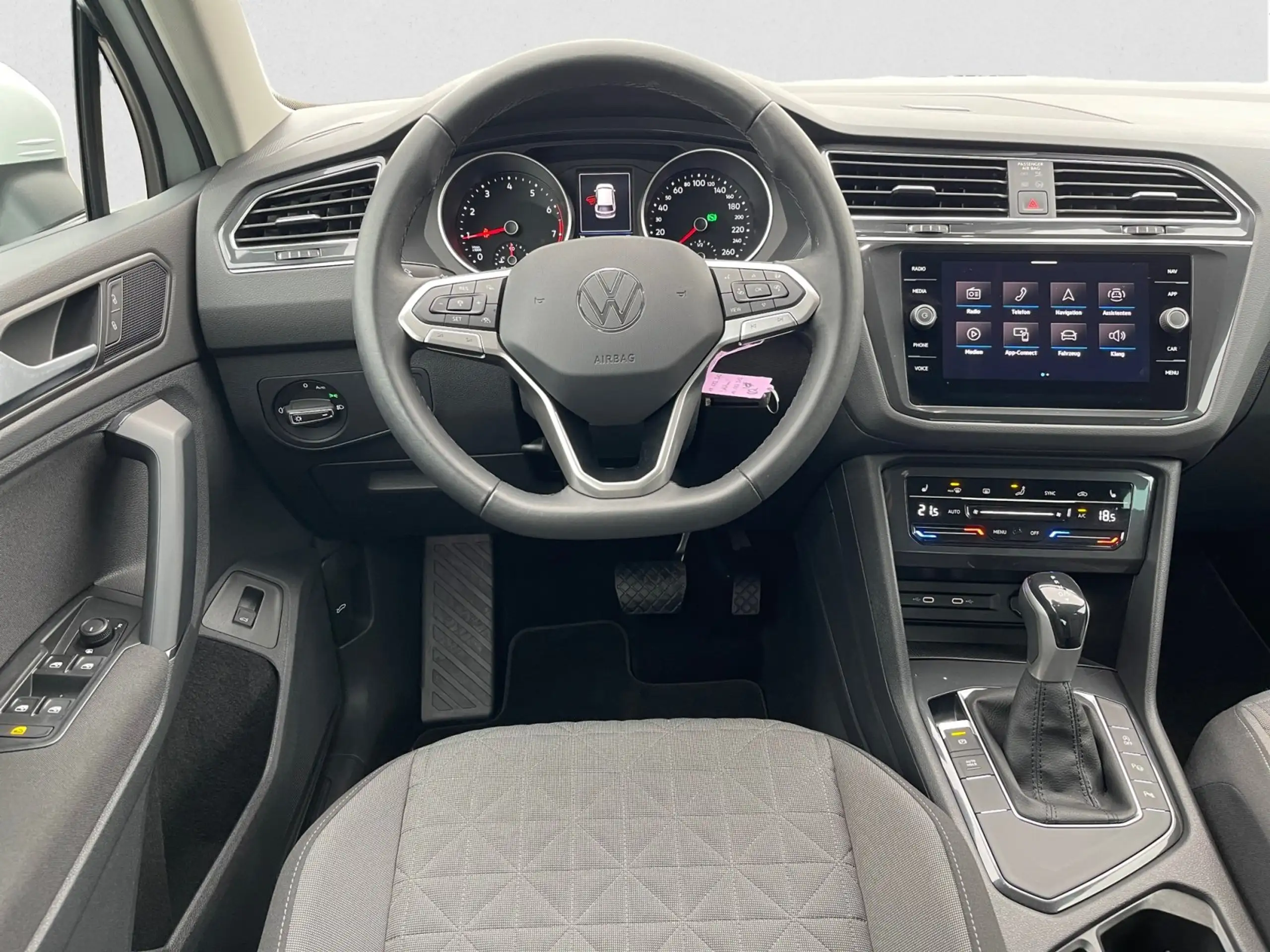 Volkswagen - Tiguan