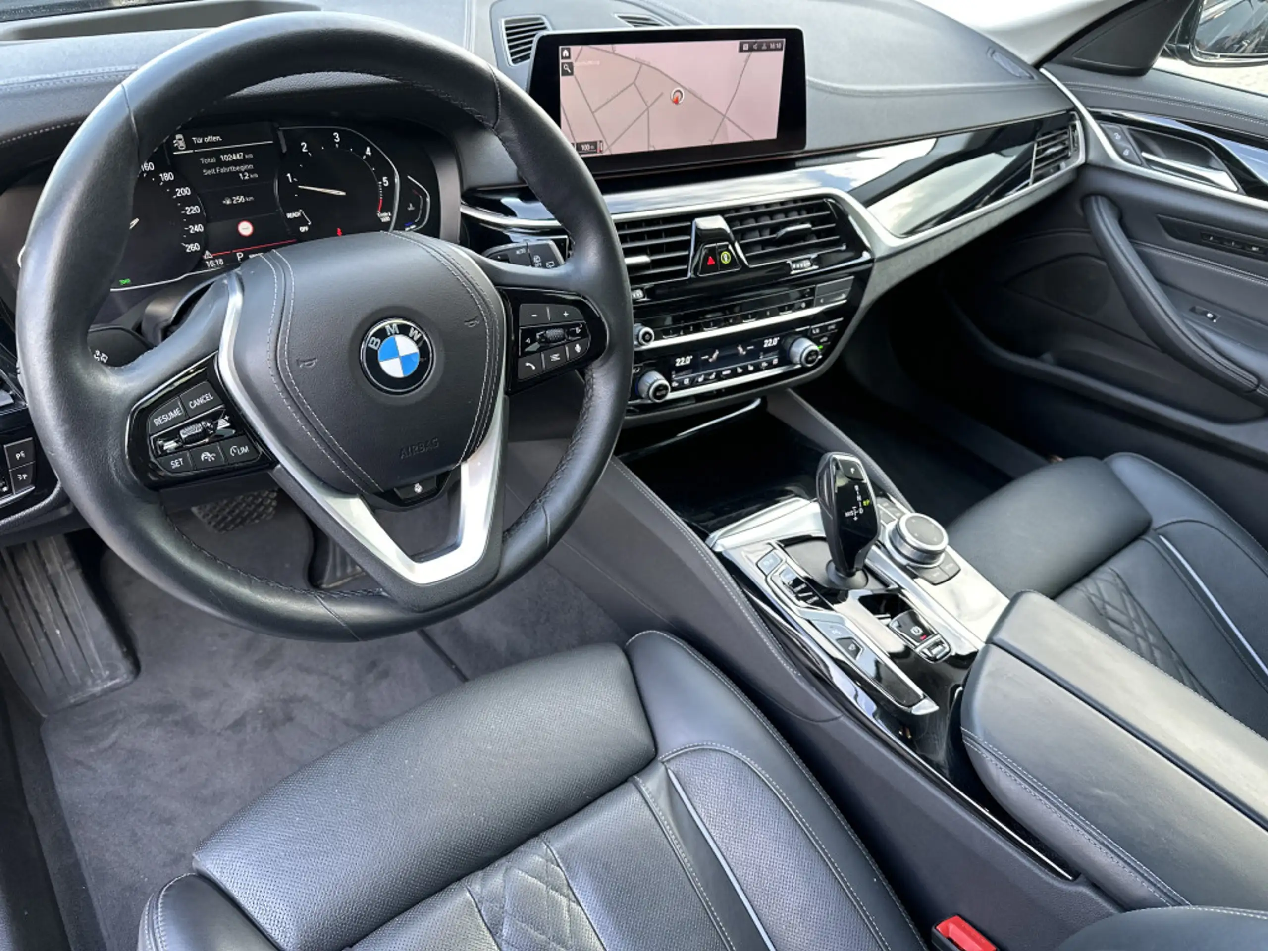 BMW - 520