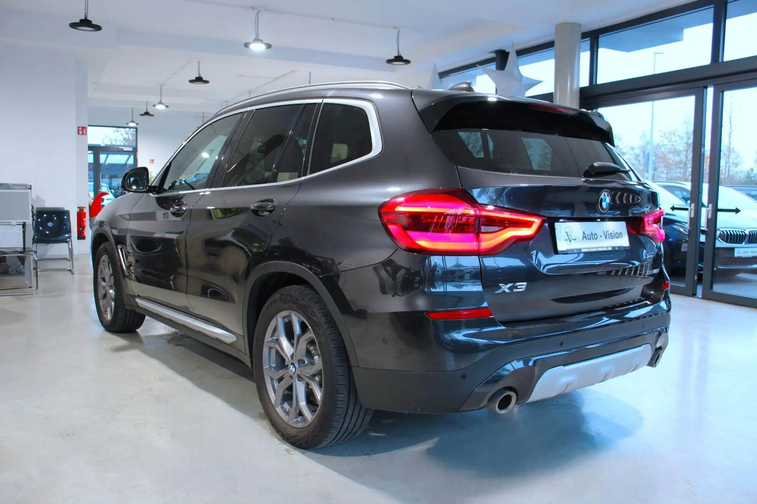 BMW - X3