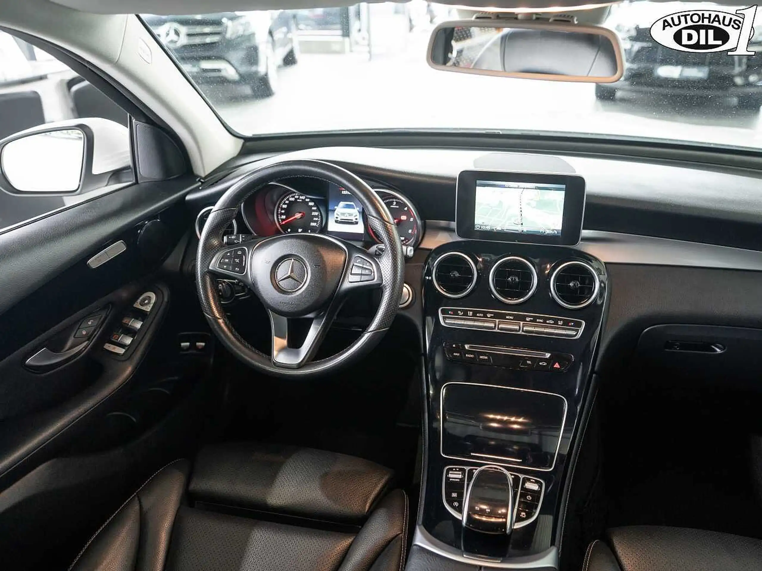 Mercedes-Benz - GLC 350