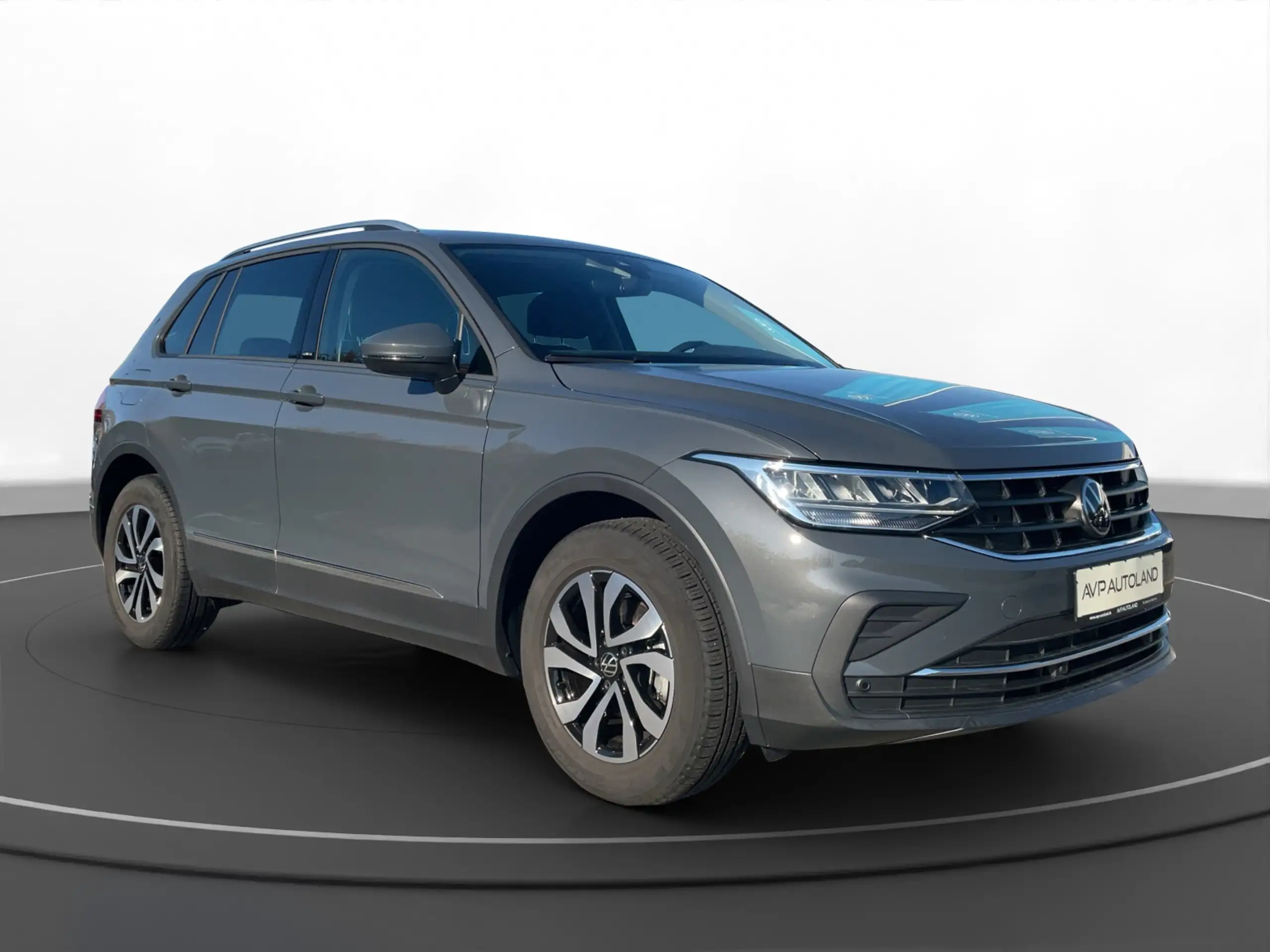 Volkswagen - Tiguan