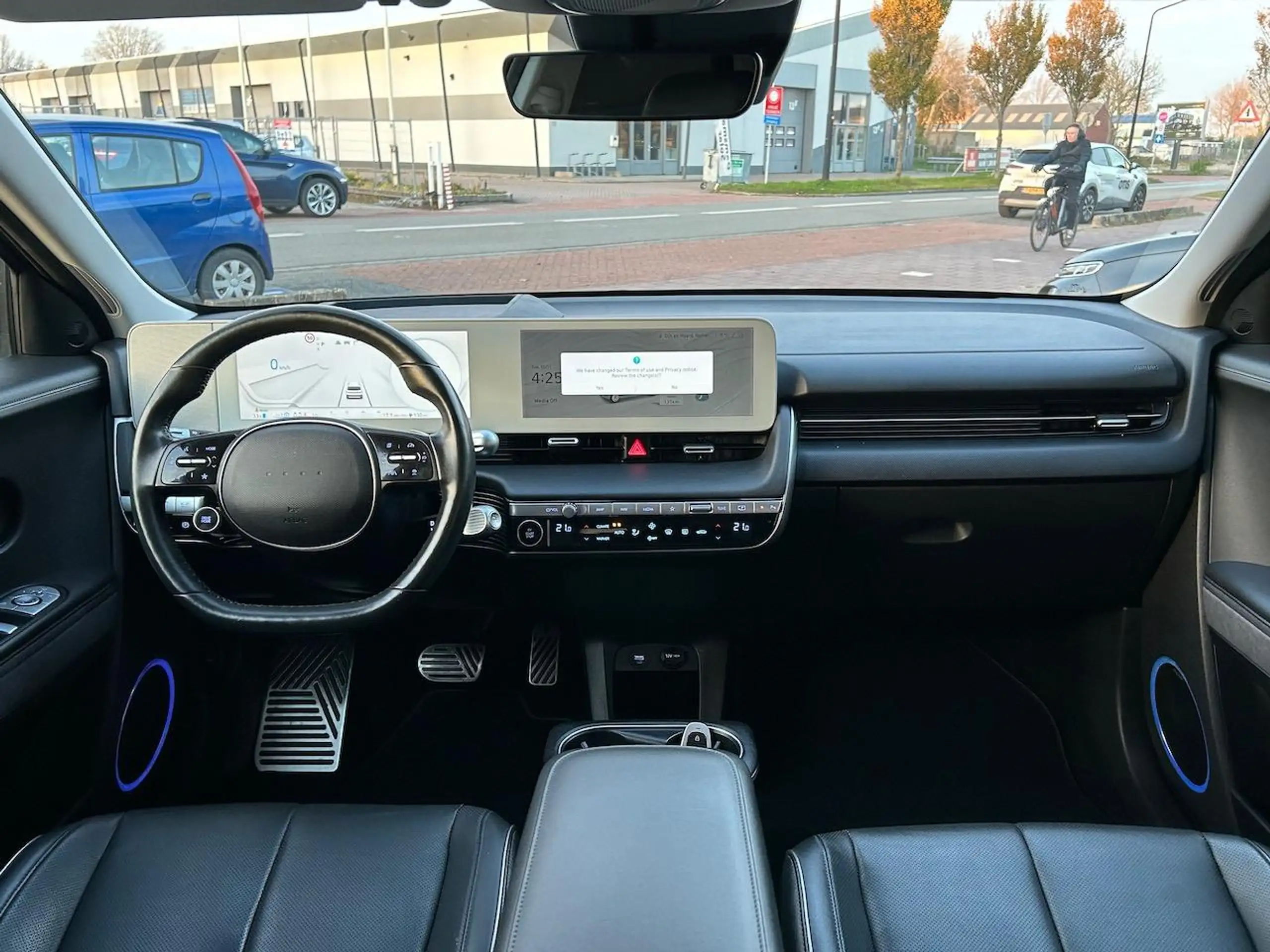 Hyundai - IONIQ 5