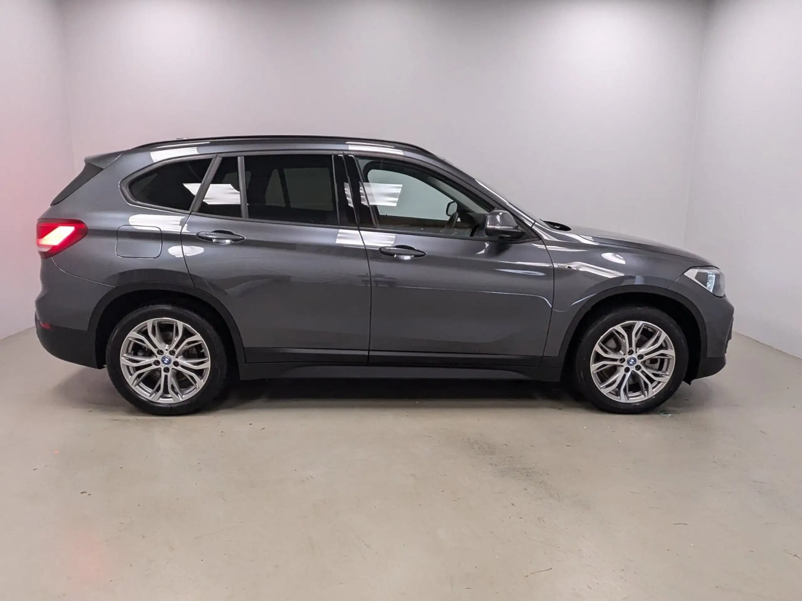 BMW - X1