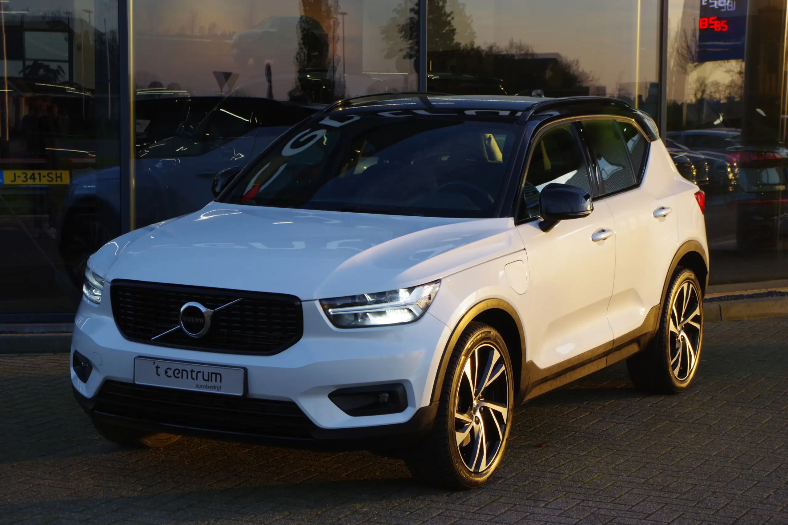 Volvo - XC40