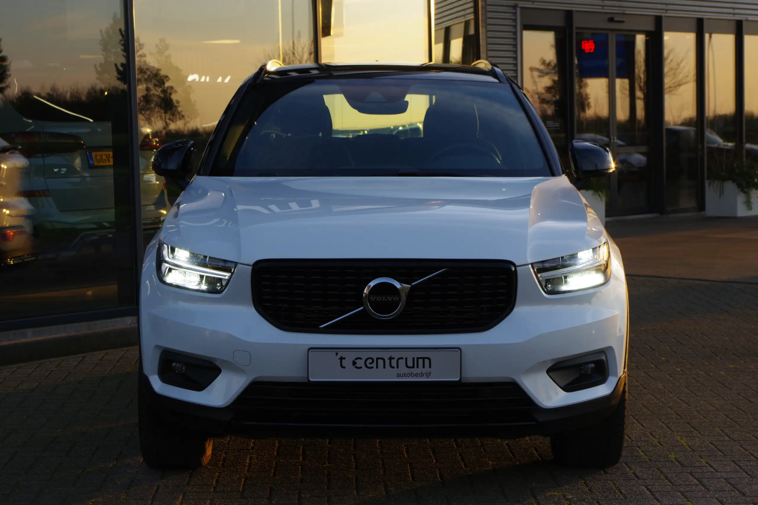 Volvo - XC40