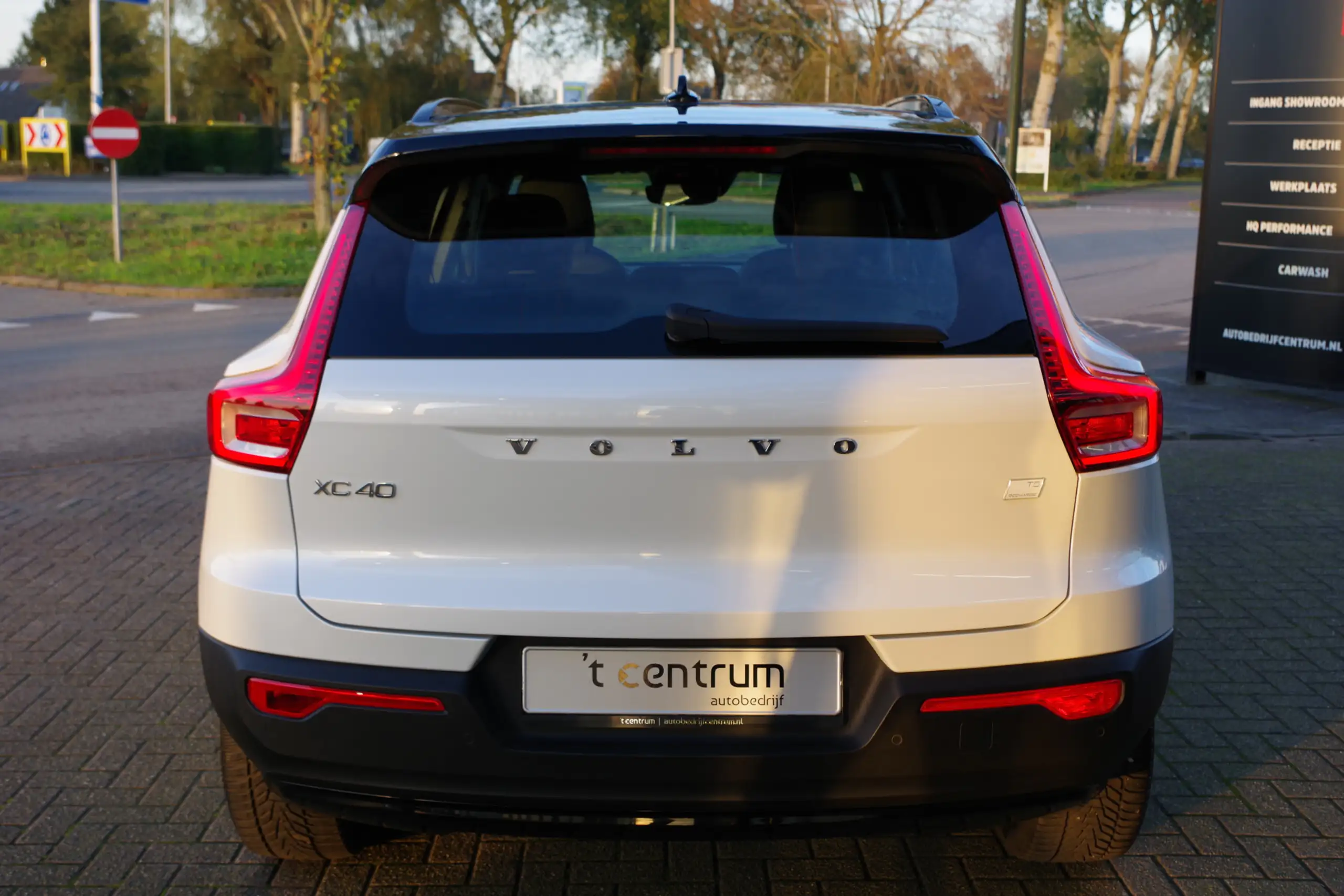 Volvo - XC40