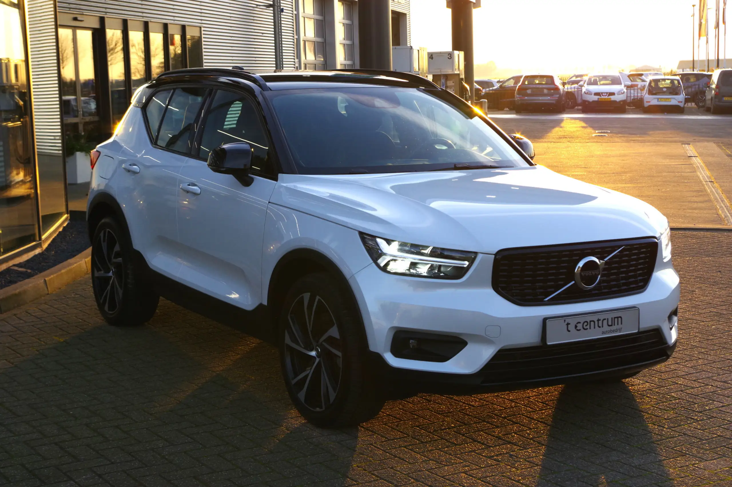 Volvo - XC40