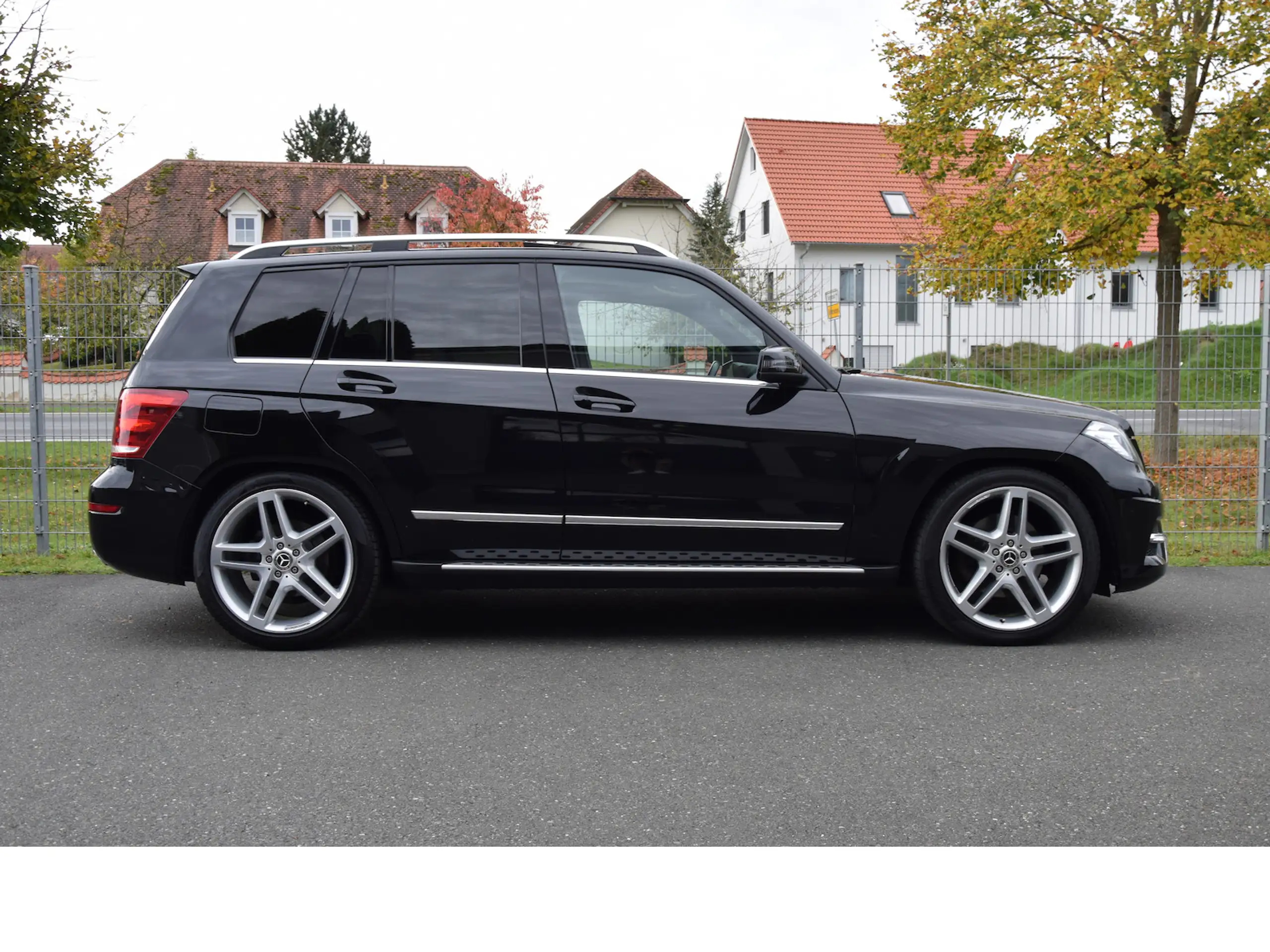 Mercedes-Benz - GLK 350