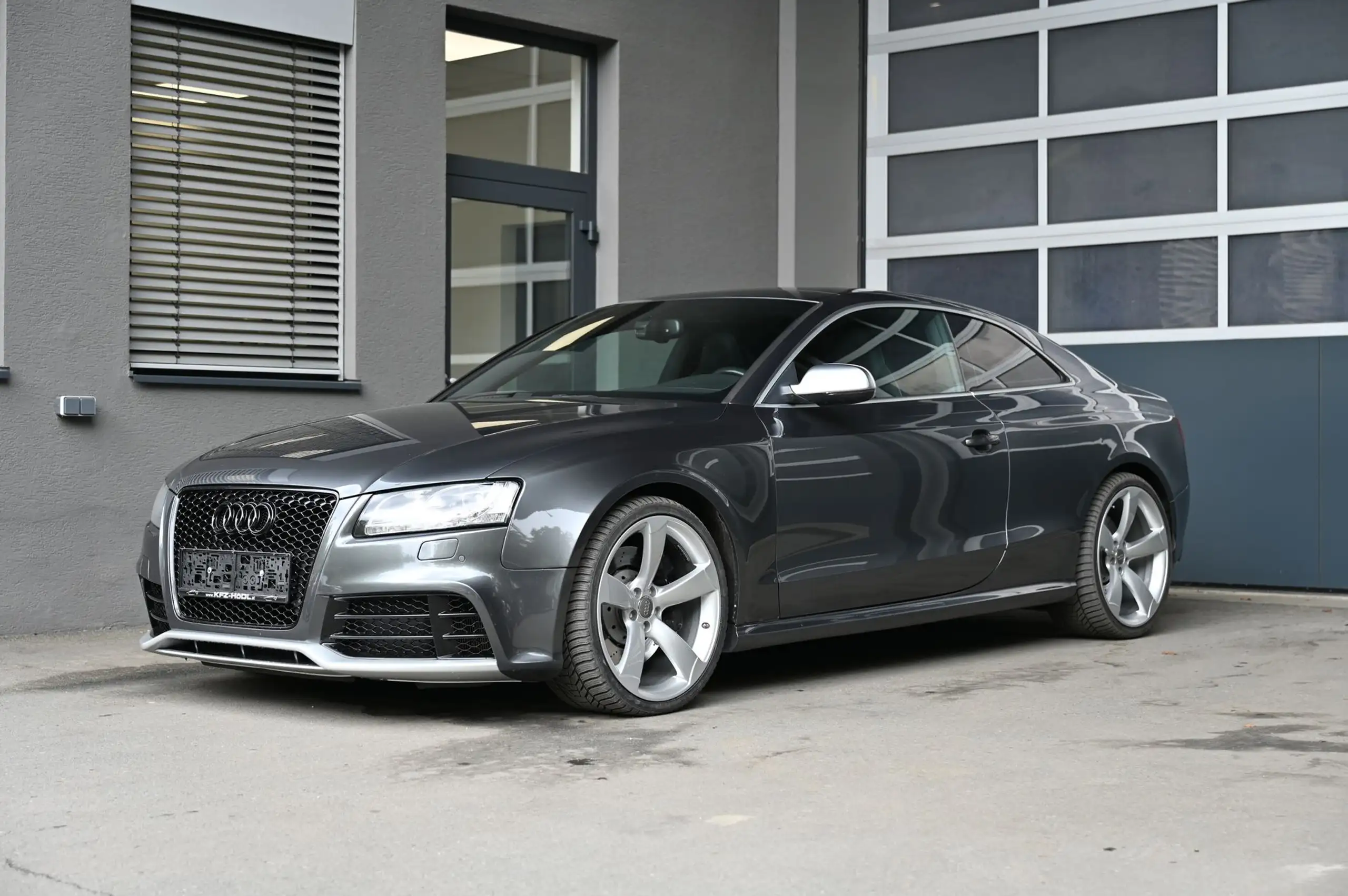 Audi - RS5