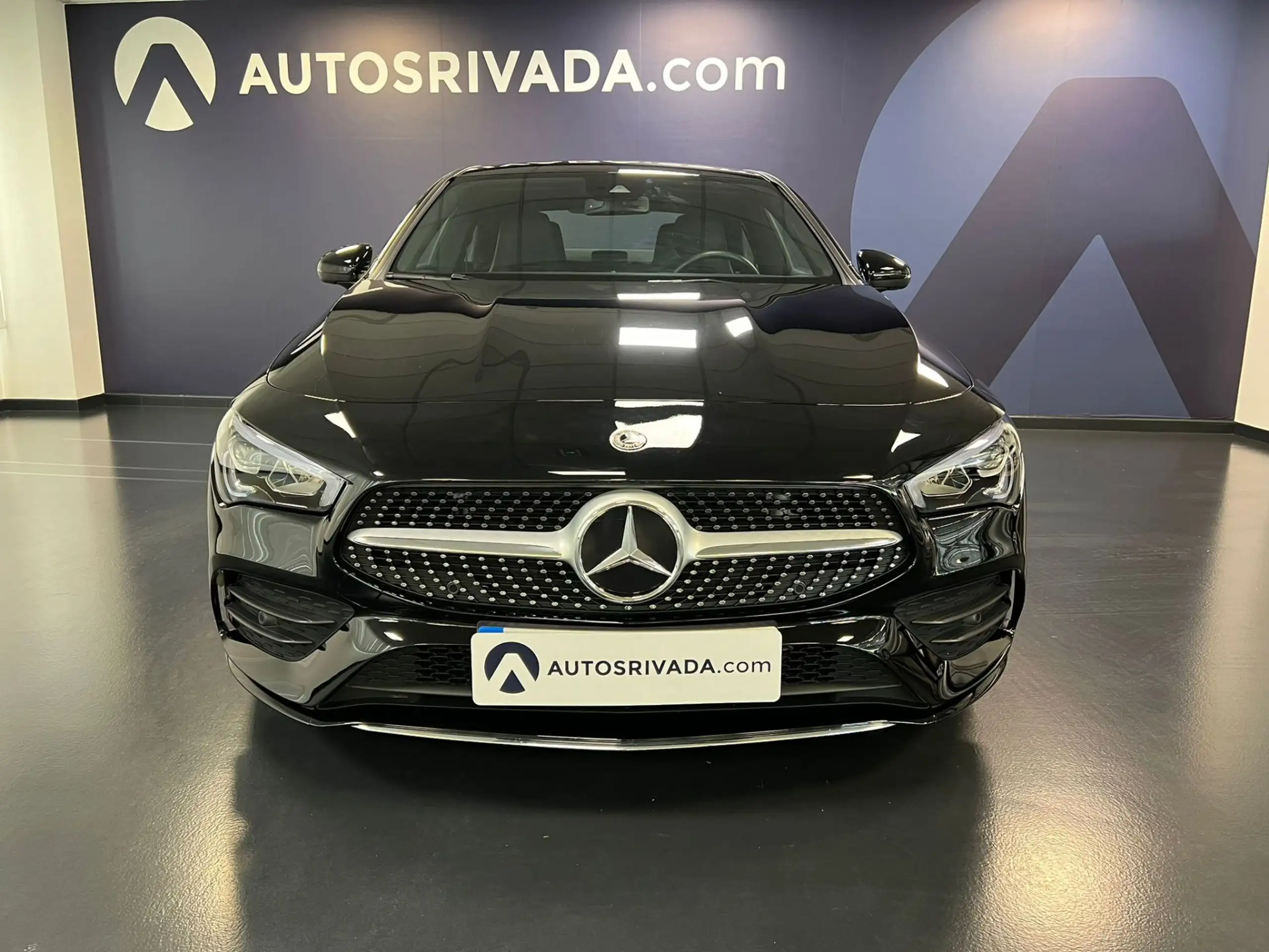 Mercedes-Benz - CLA 200