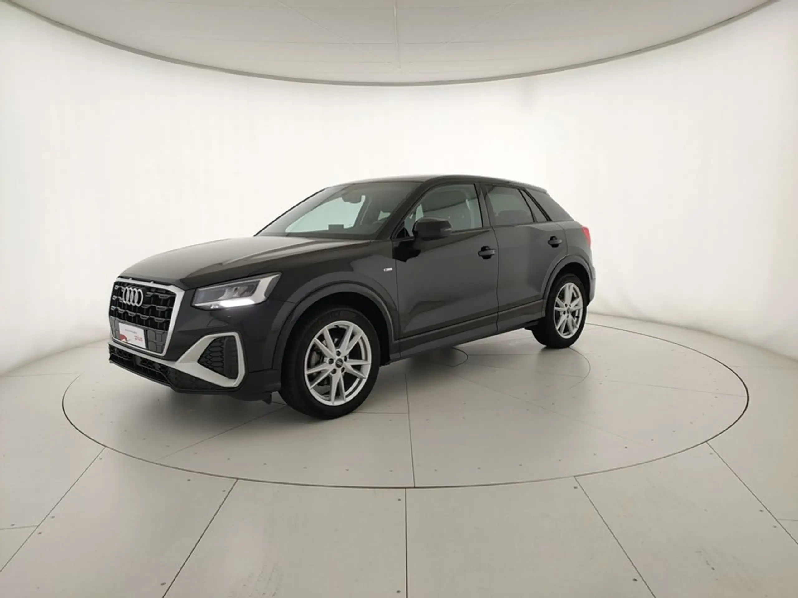 Audi - Q2