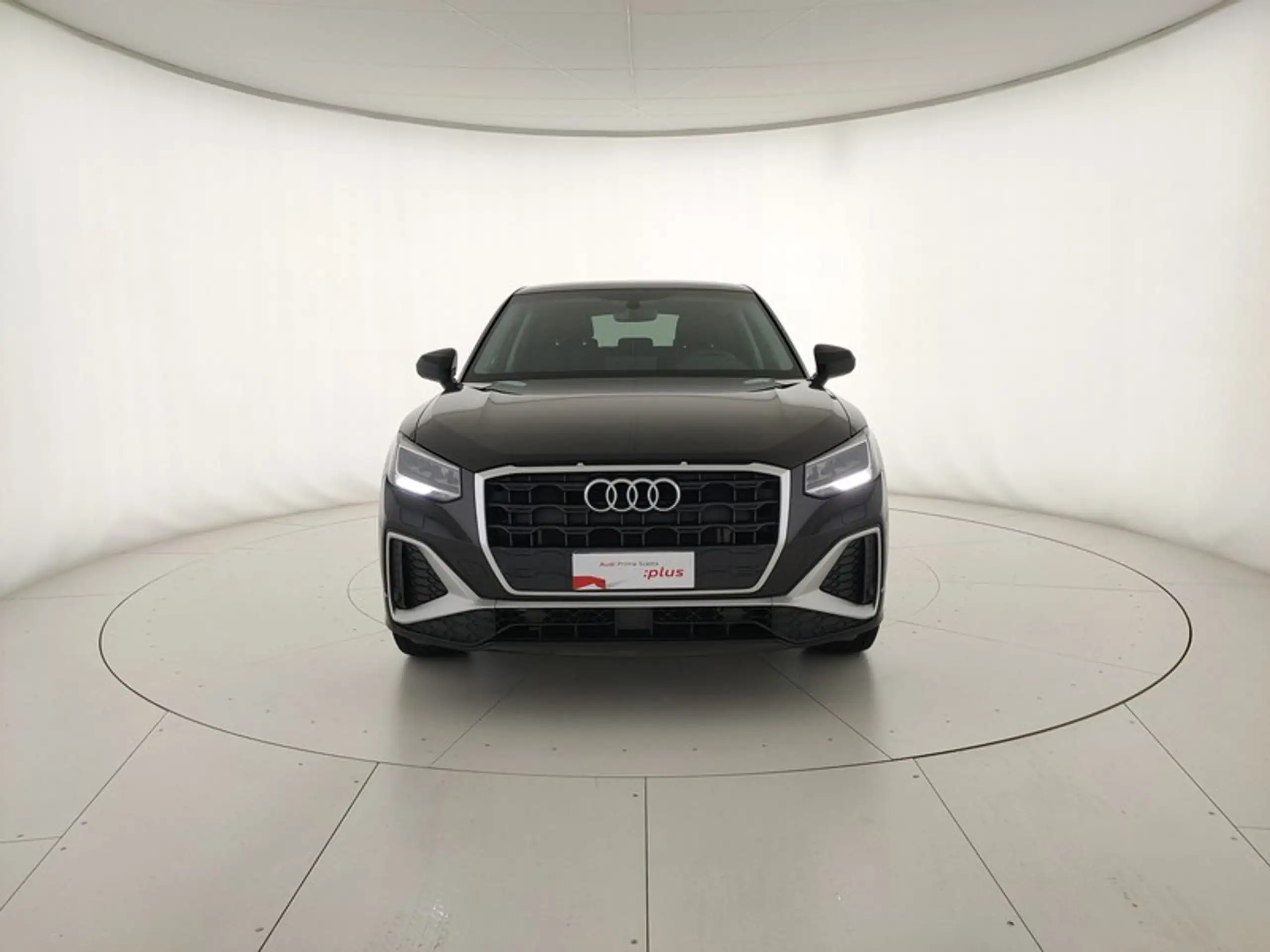 Audi - Q2