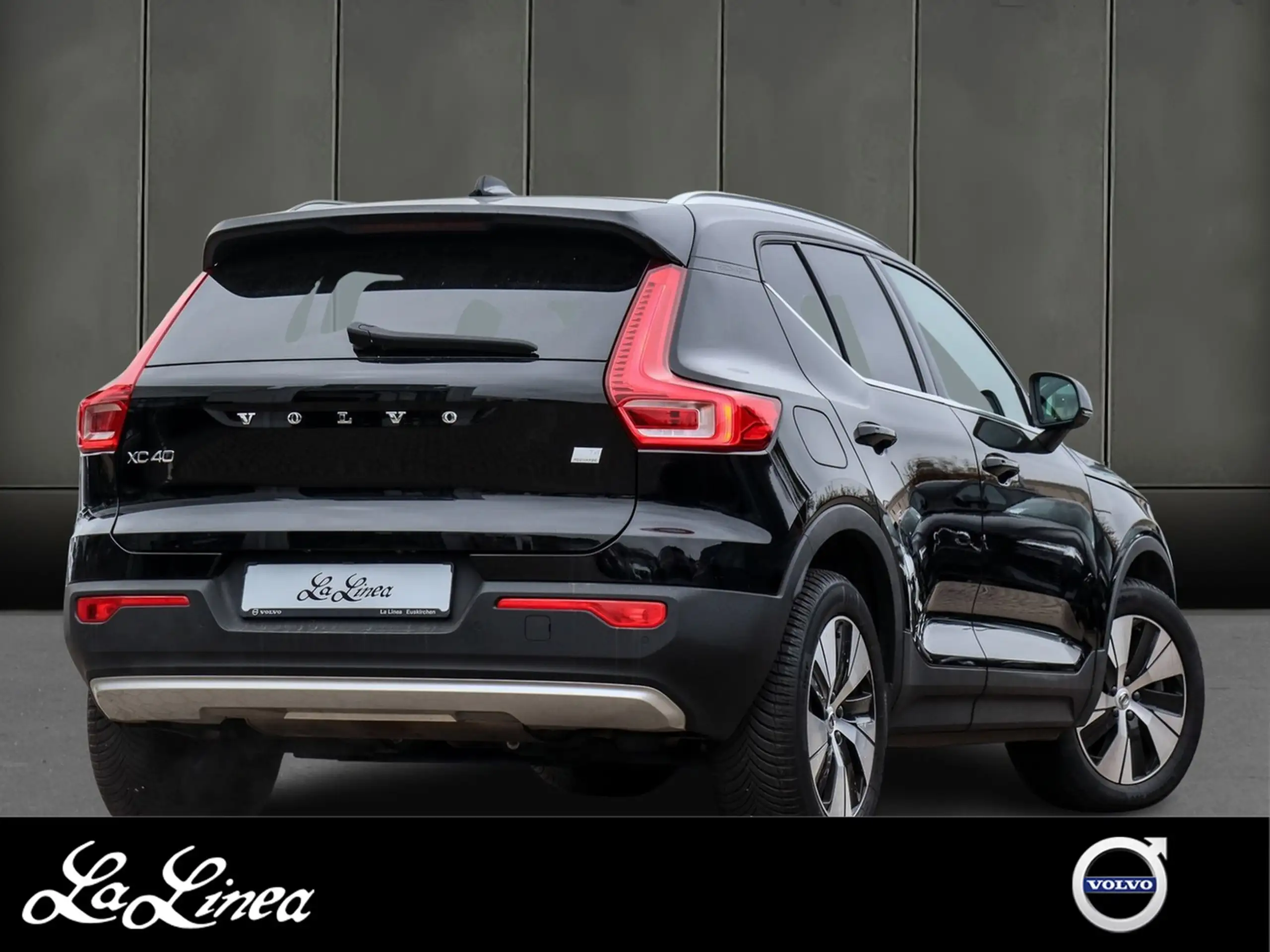 Volvo - XC40