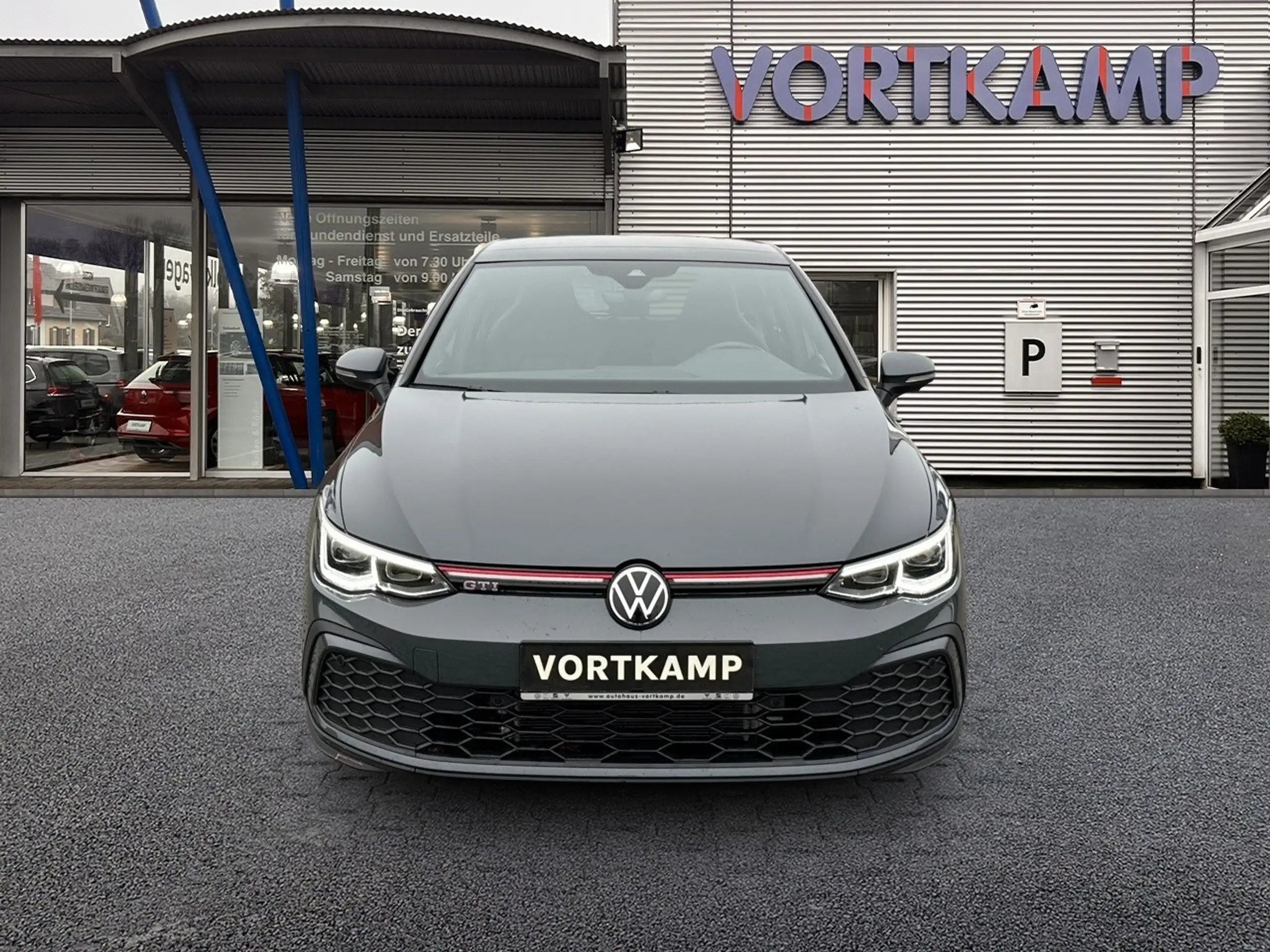 Volkswagen - Golf