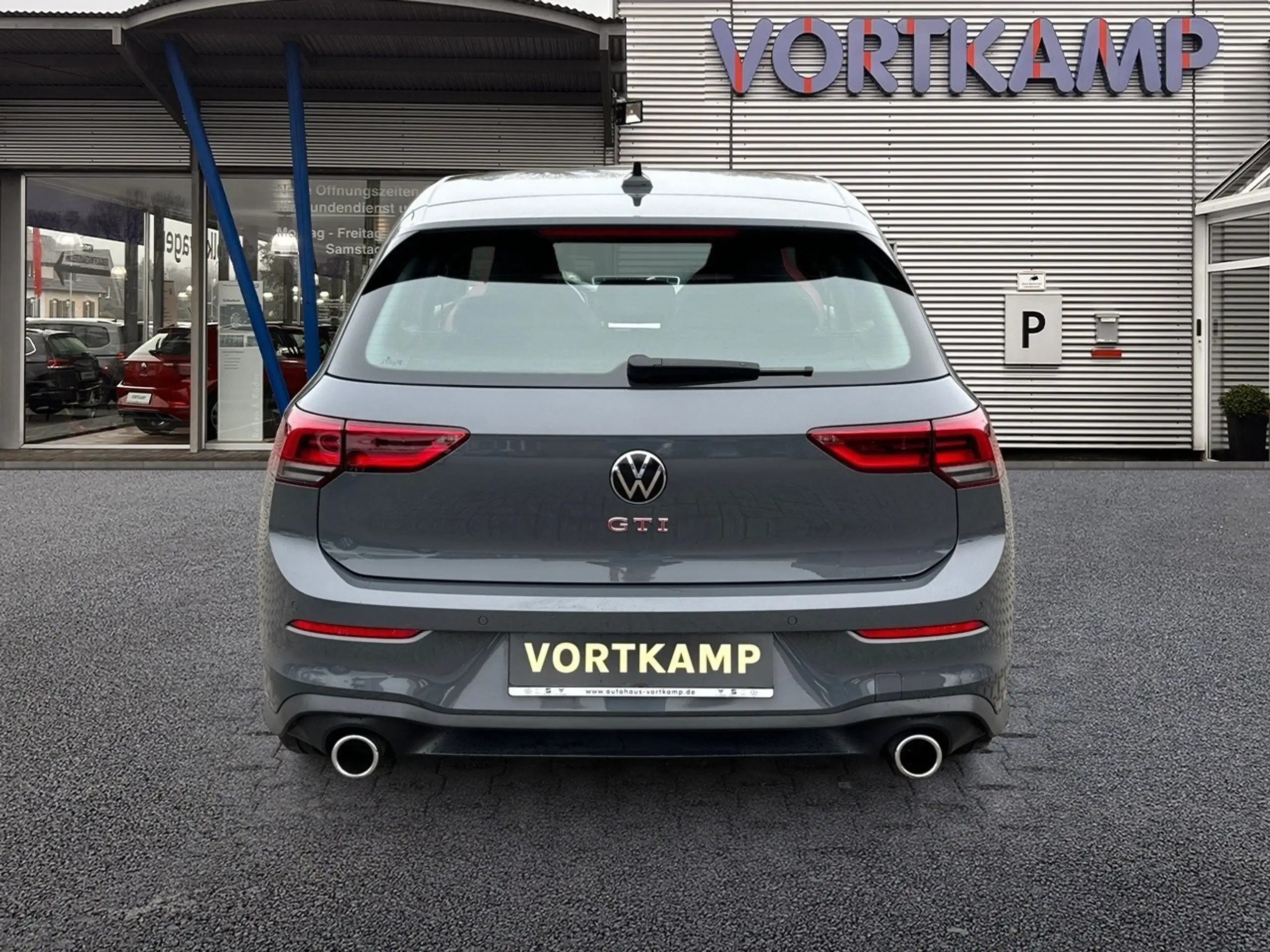 Volkswagen - Golf