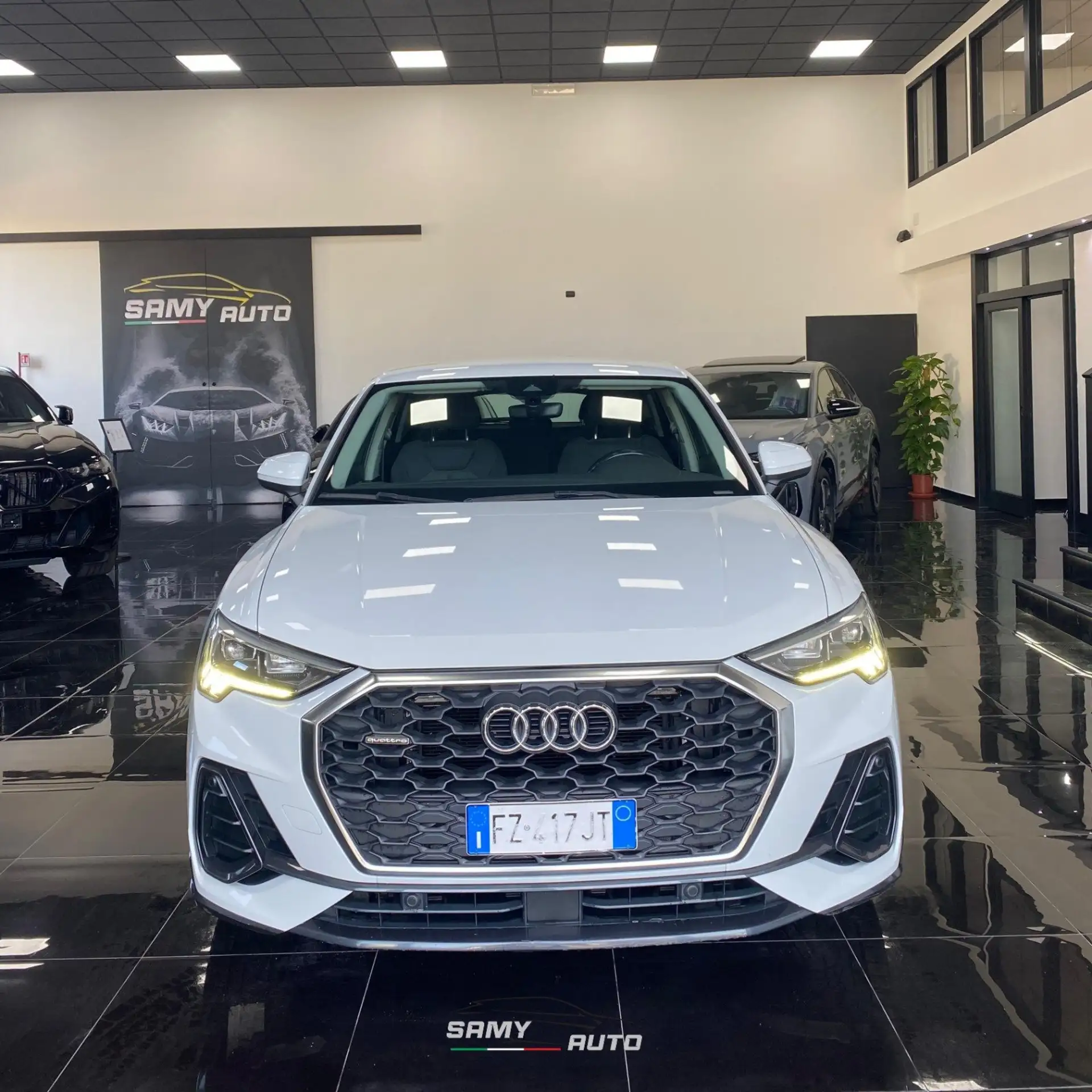 Audi - Q3