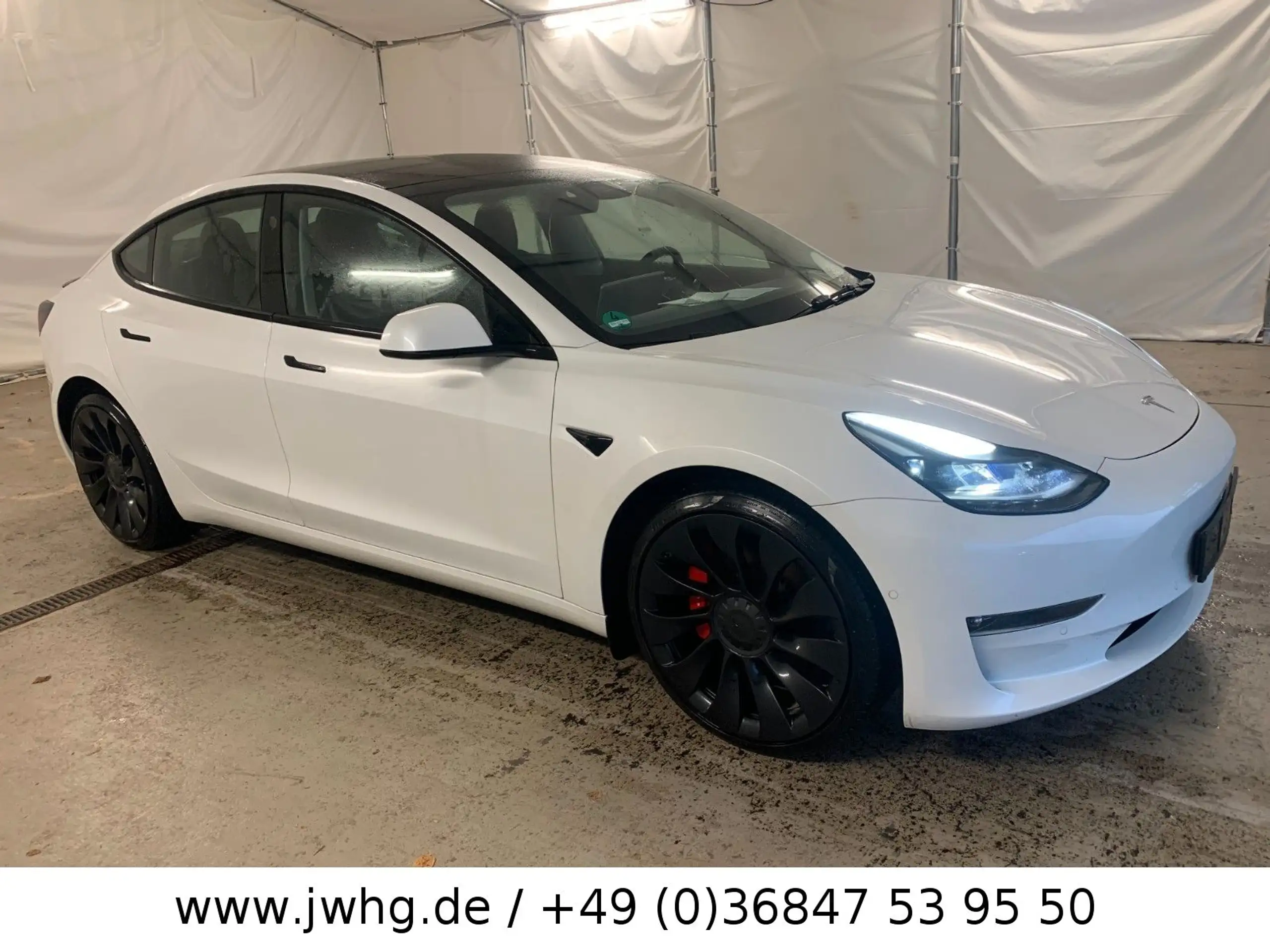 Tesla - Model 3