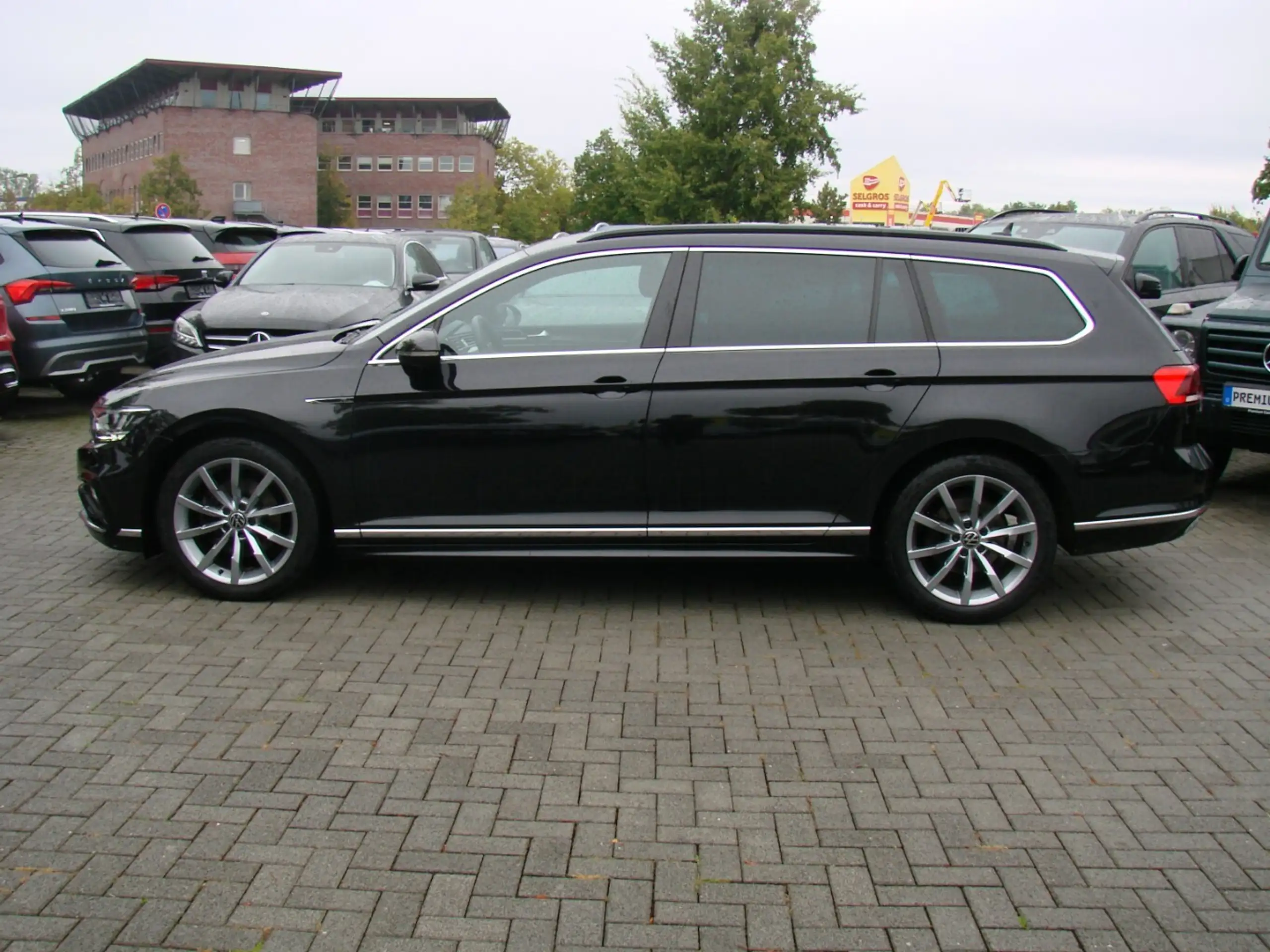 Volkswagen - Passat Variant