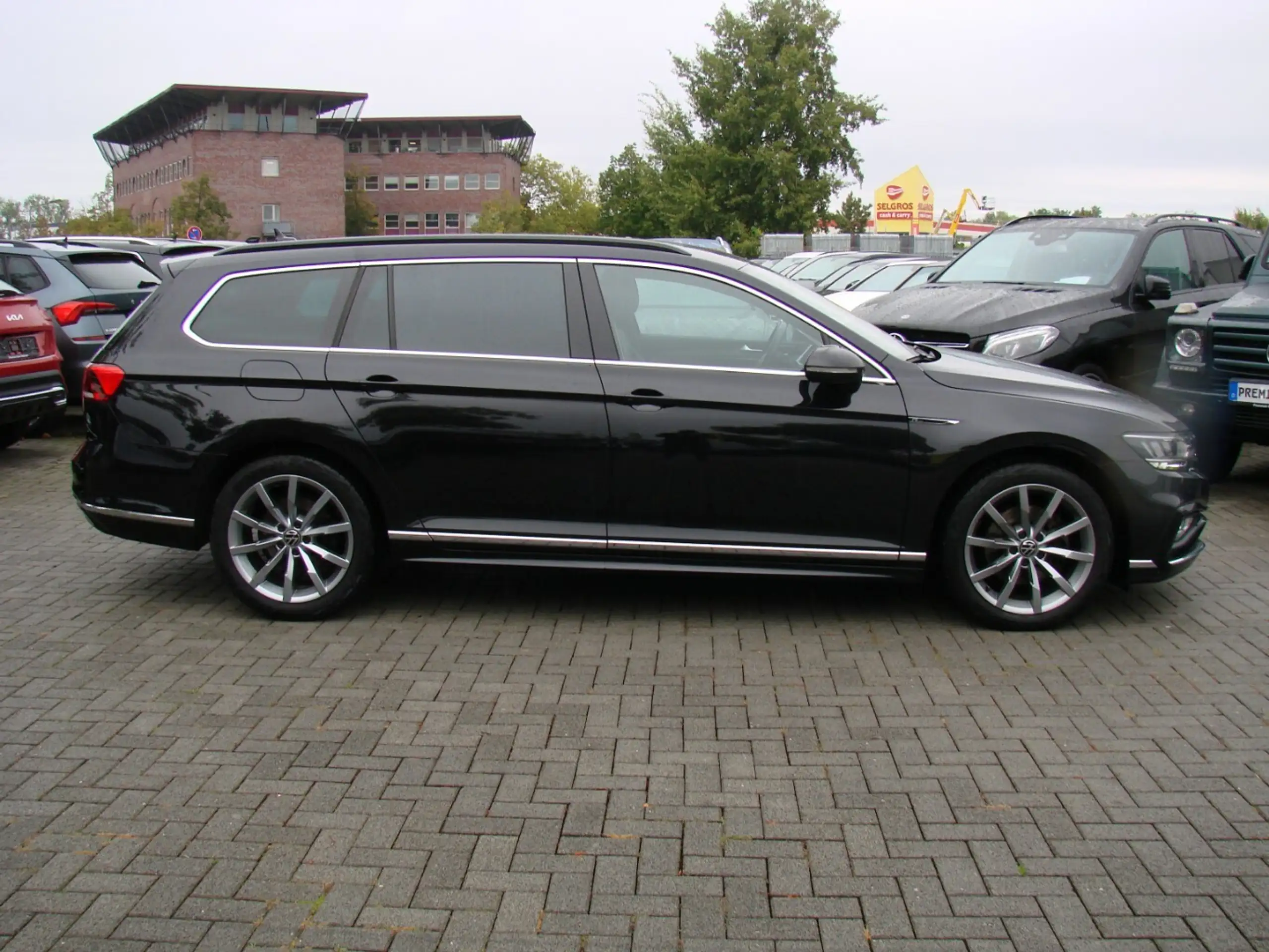 Volkswagen - Passat Variant