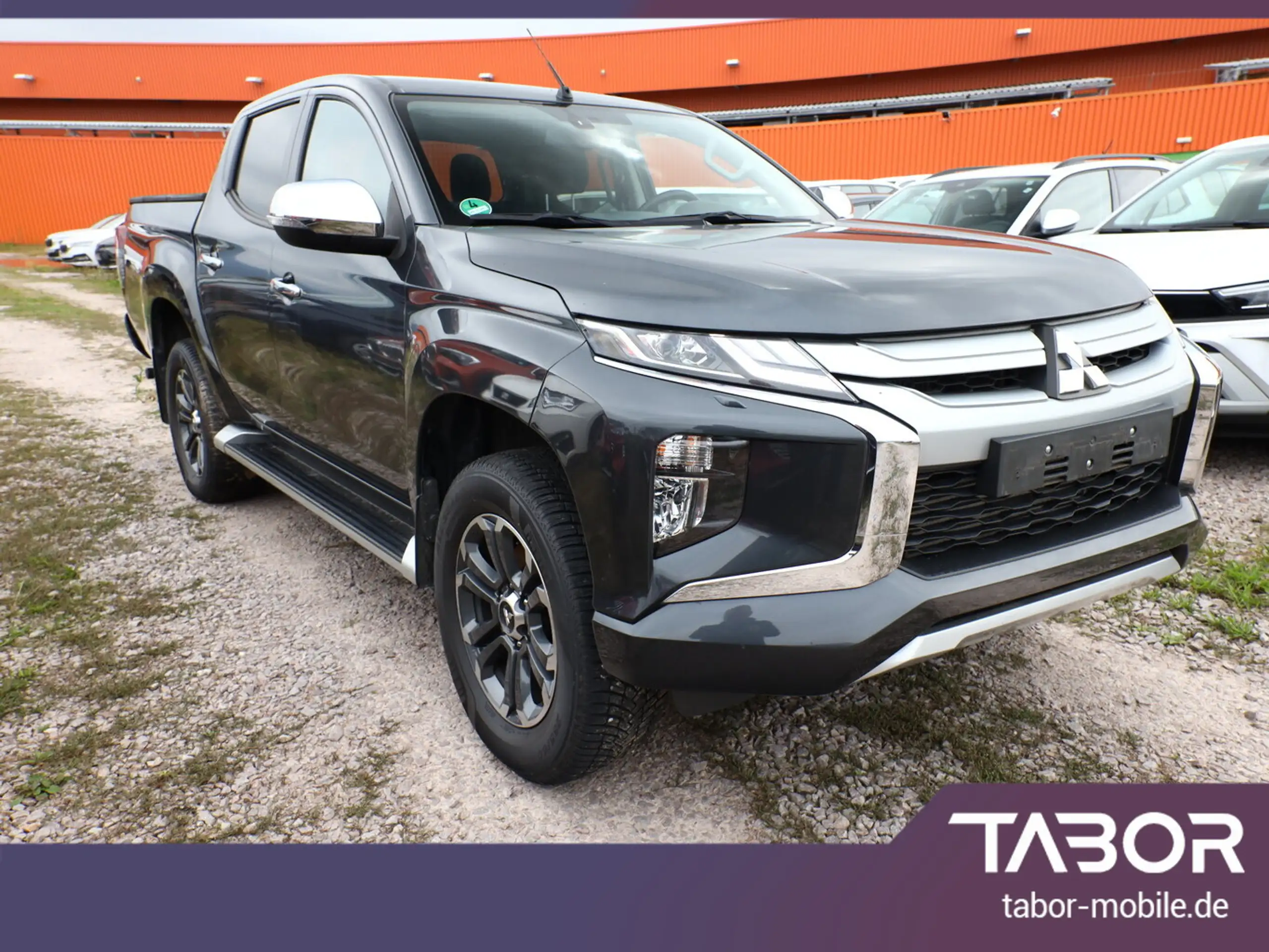 Mitsubishi - L200