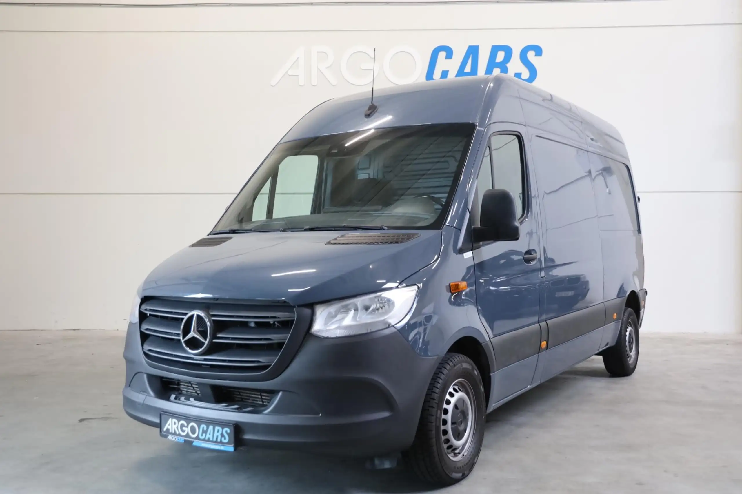 Mercedes-Benz - Sprinter