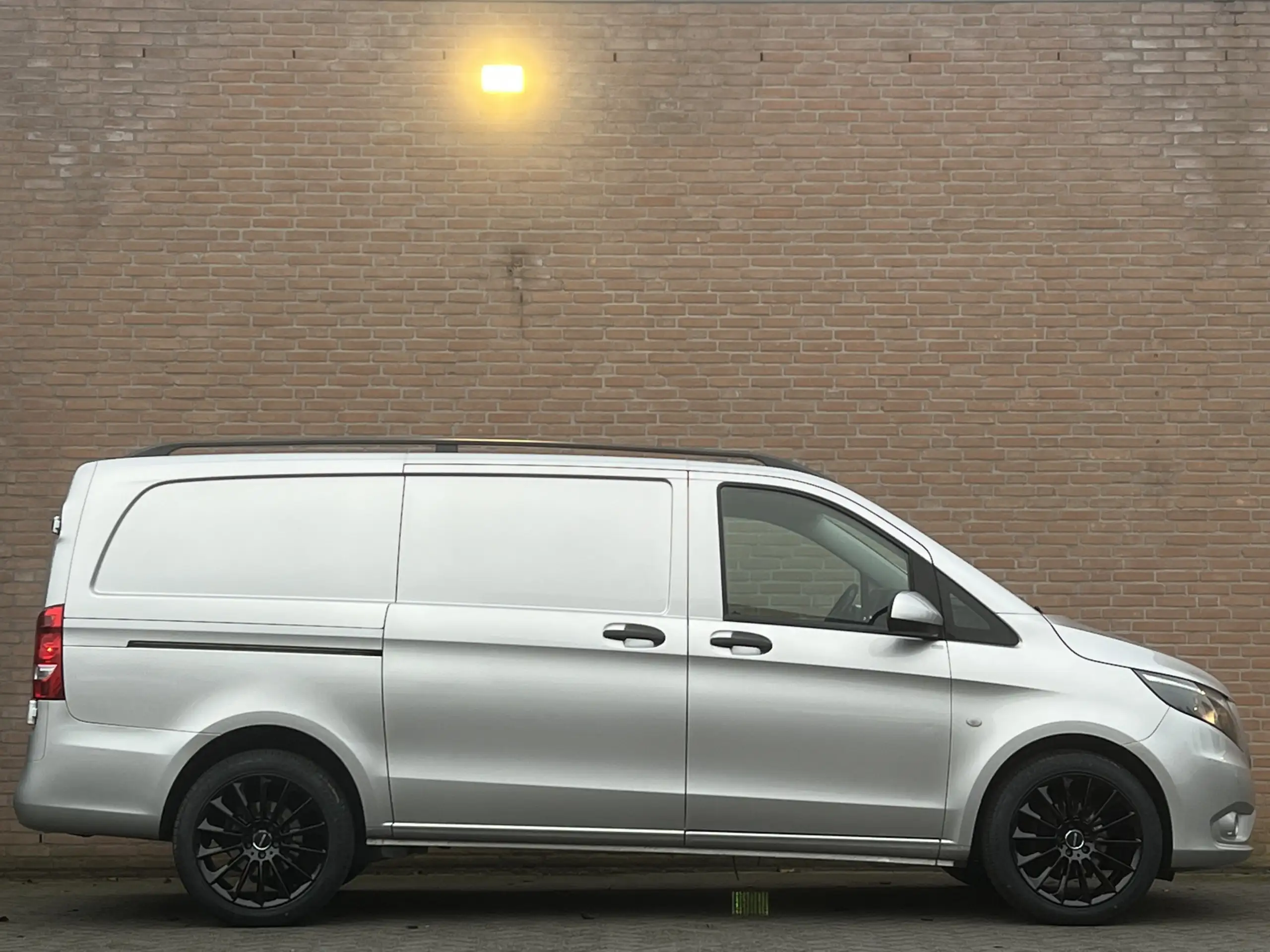 Mercedes-Benz - Vito