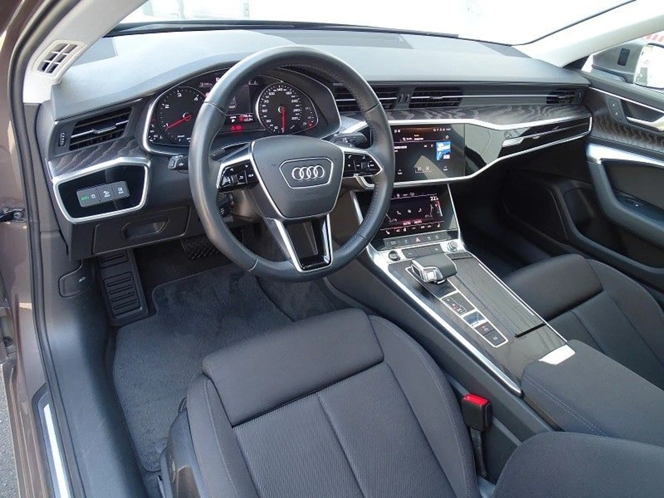 Audi - A6