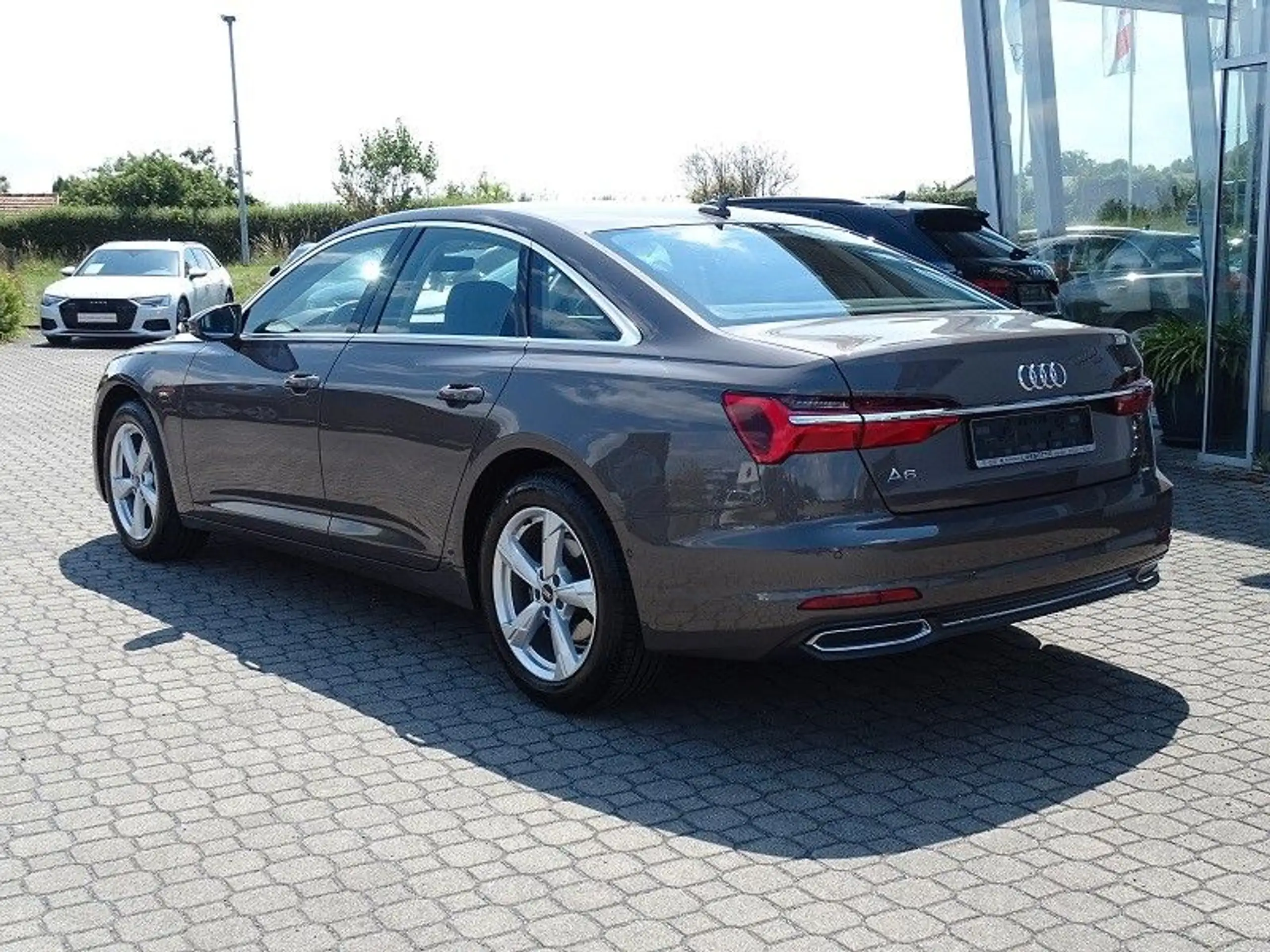 Audi - A6