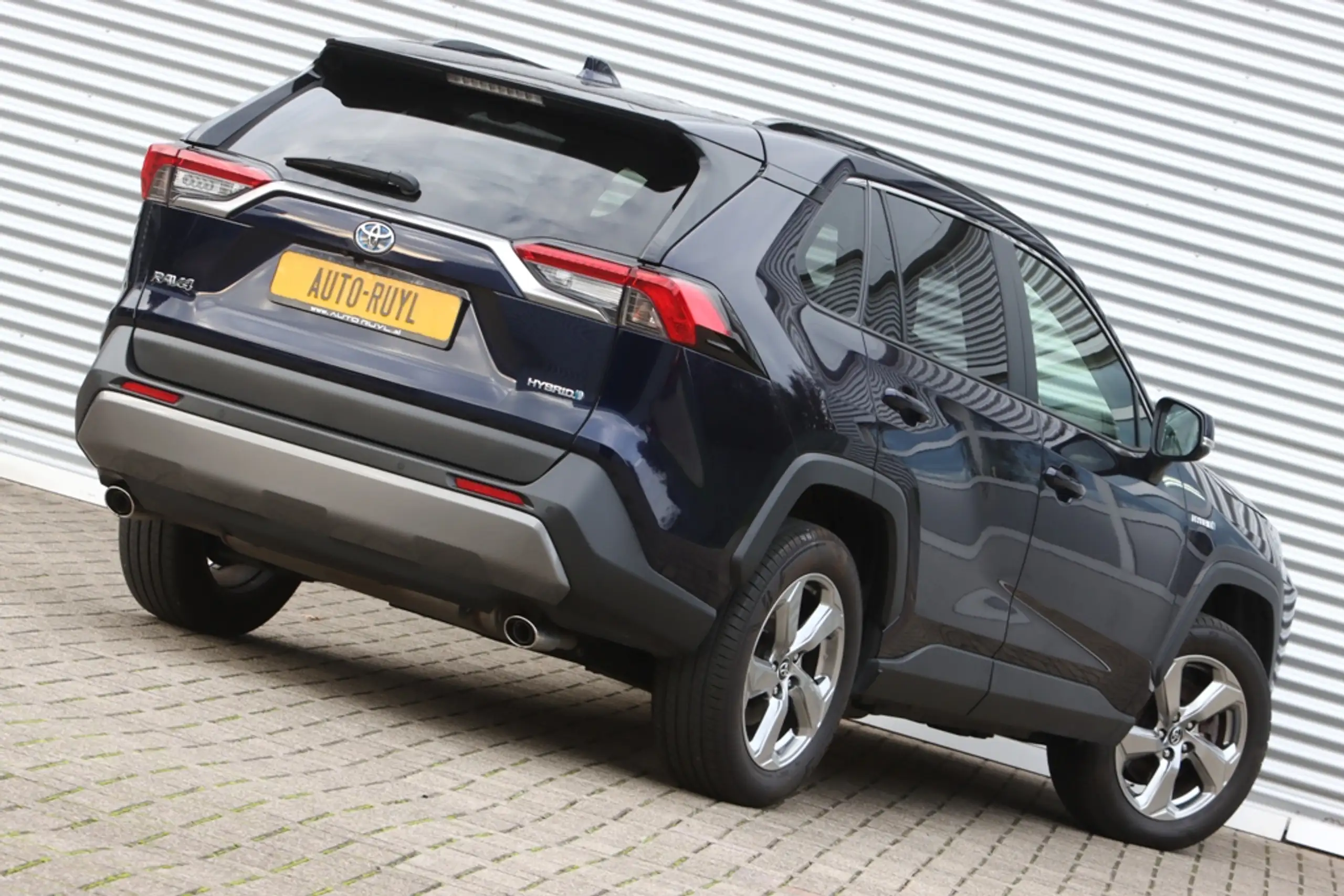 Toyota - RAV 4