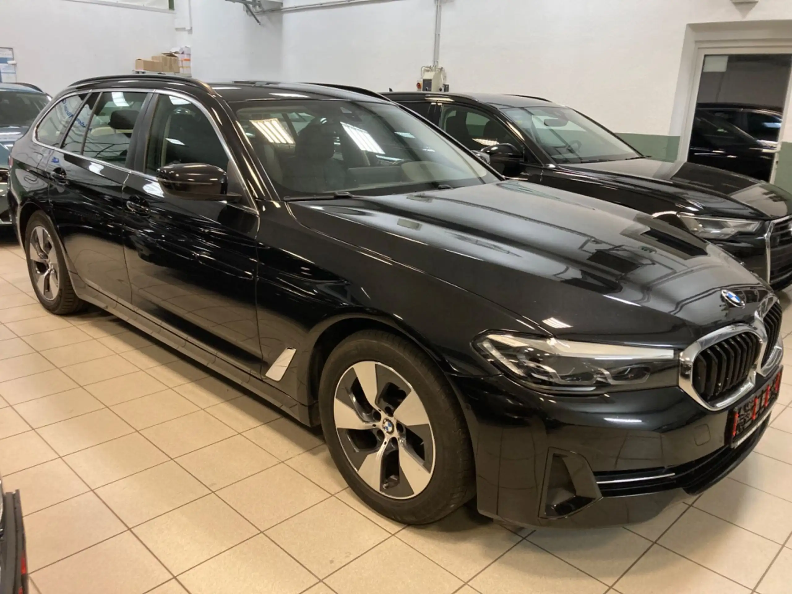 BMW - 520