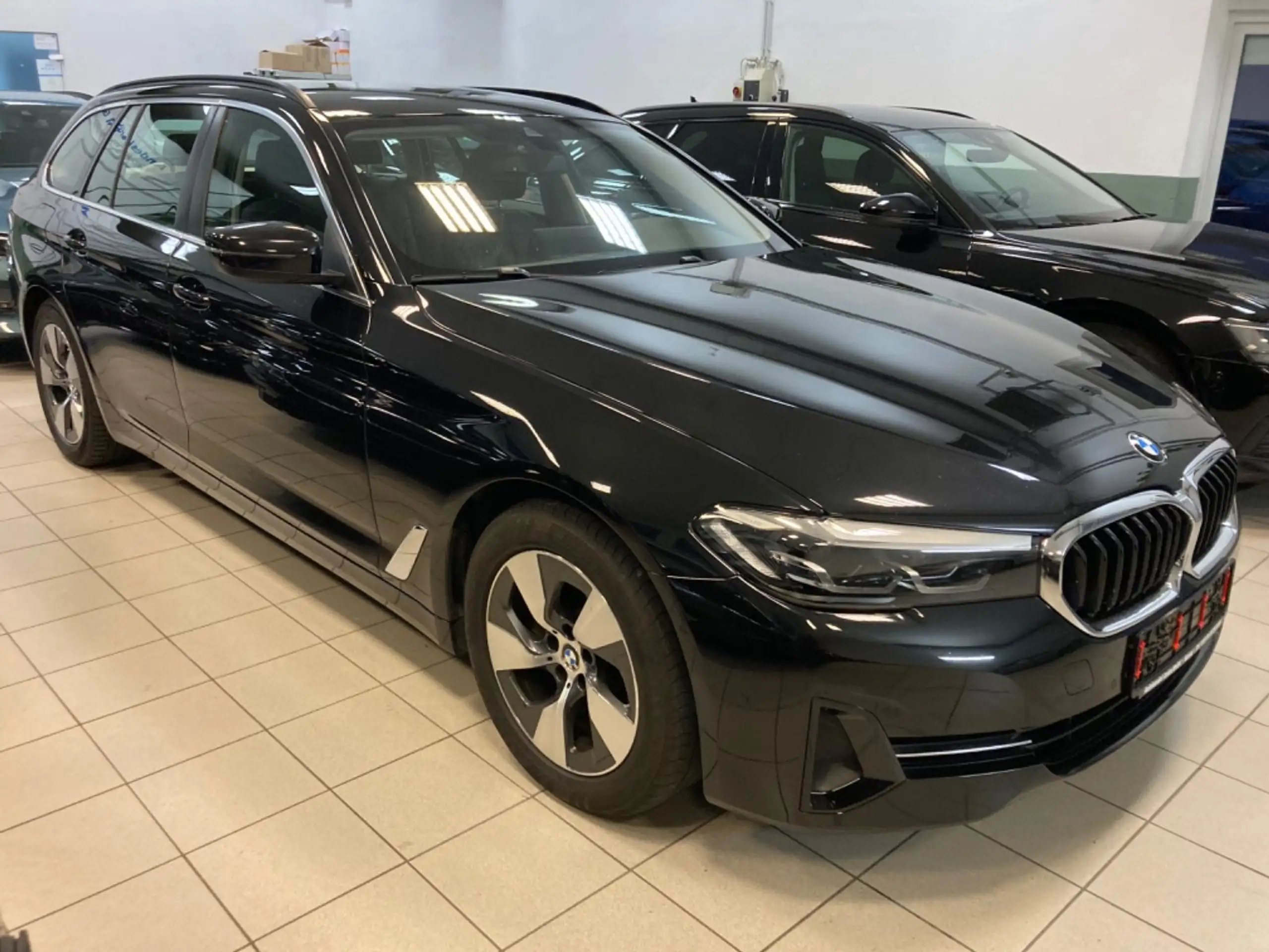 BMW - 520