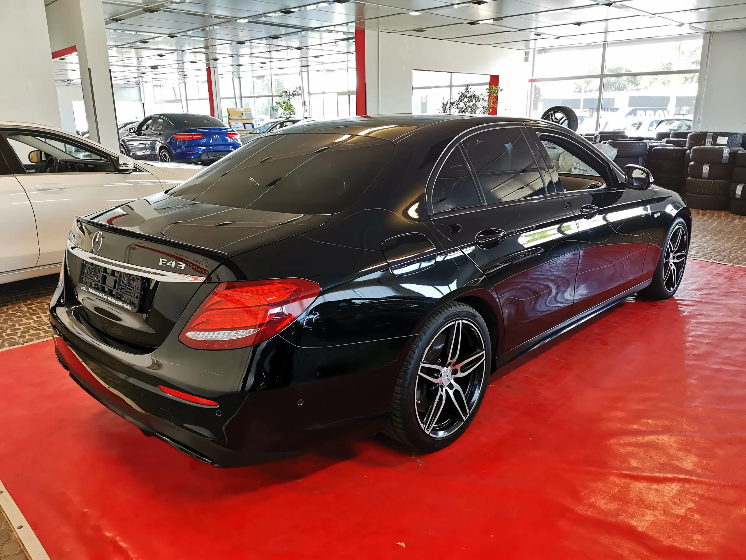 Mercedes-Benz - E 43 AMG