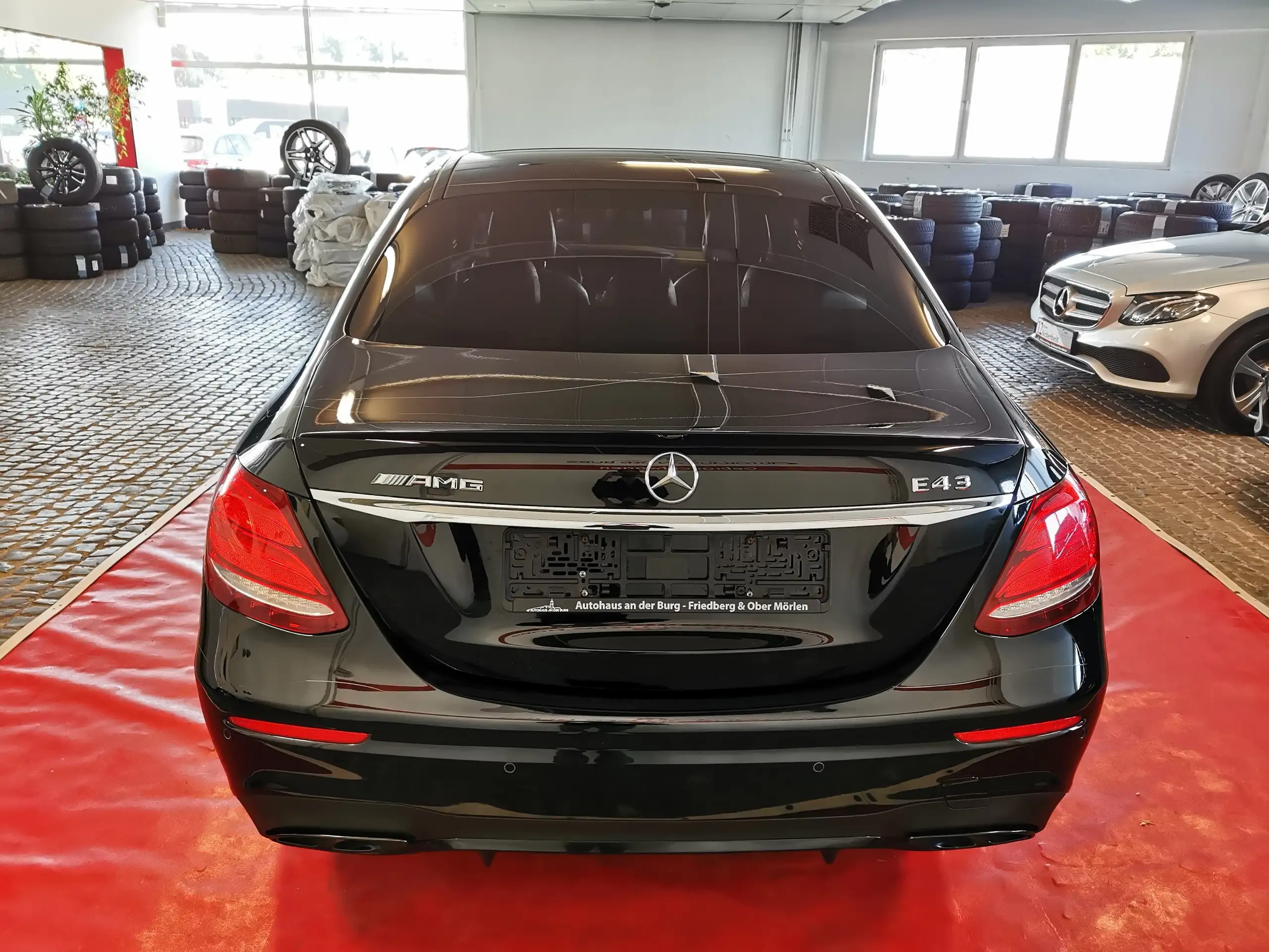 Mercedes-Benz - E 43 AMG