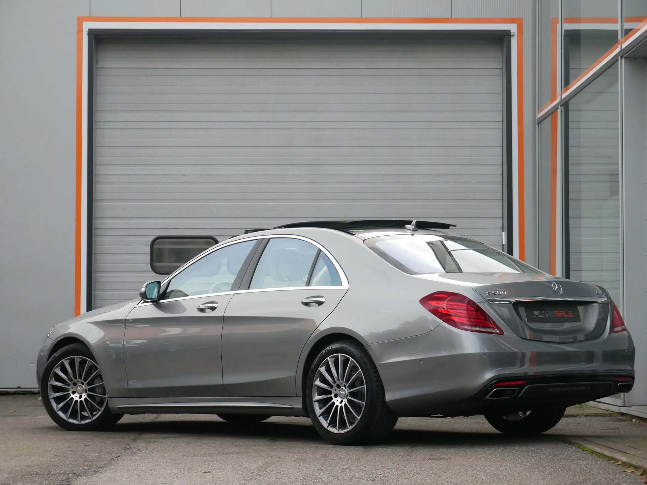 Mercedes-Benz - S 500